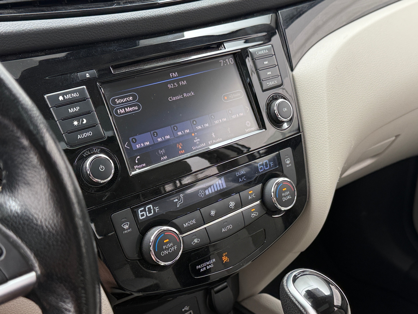 Thumbnail: 2021 Nissan Rogue Sport - 3