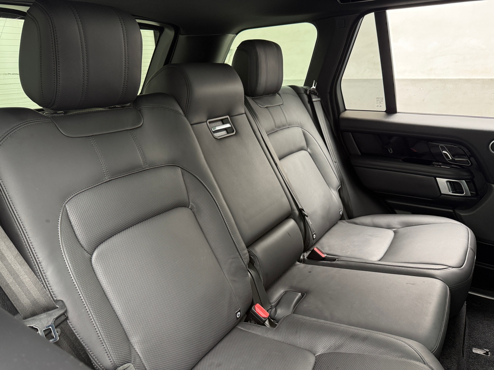 Thumbnail: 2021 Land Rover Range Rover - 5