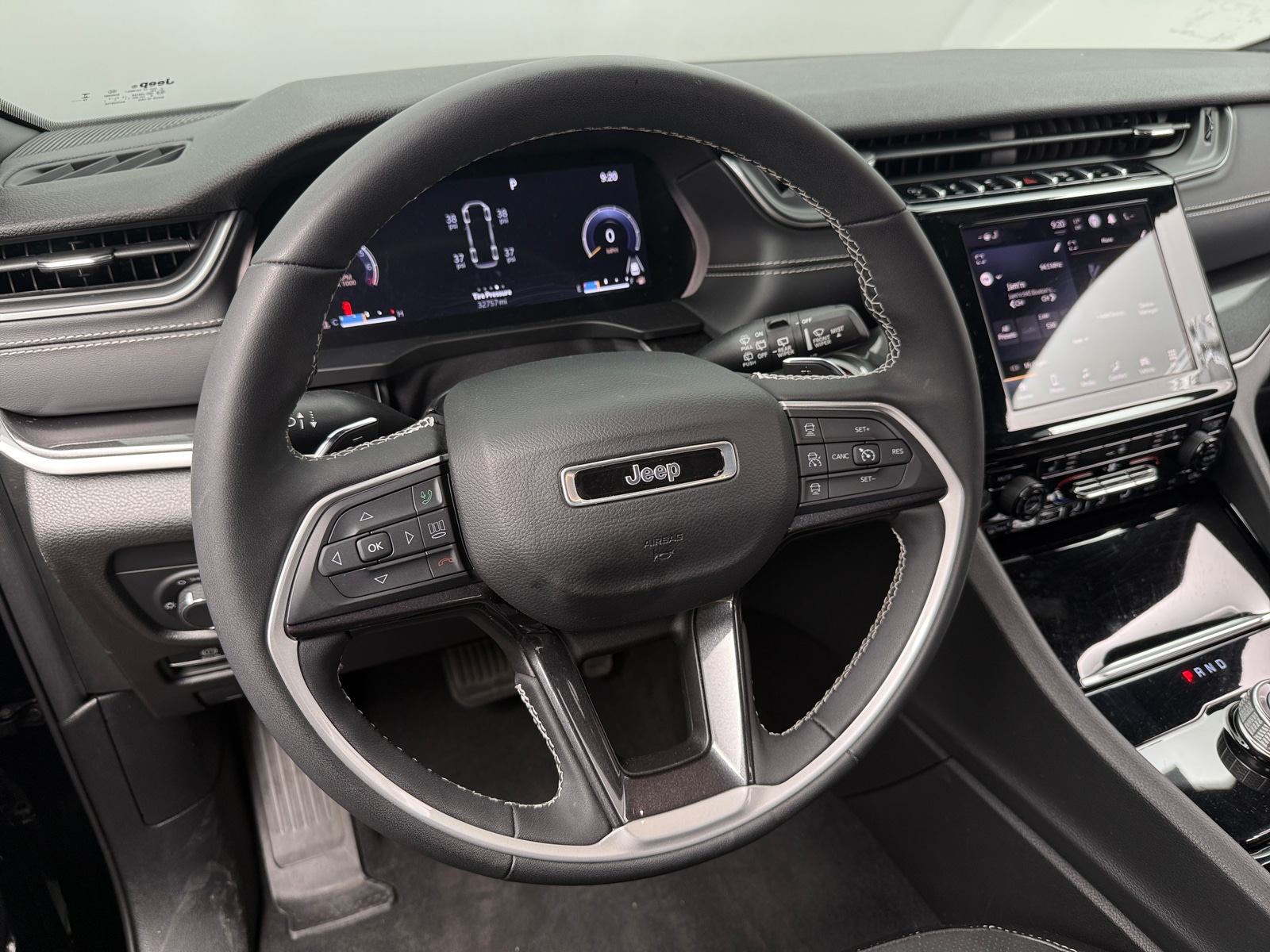 Thumbnail: 2023 Jeep Grand Cherokee L - 5