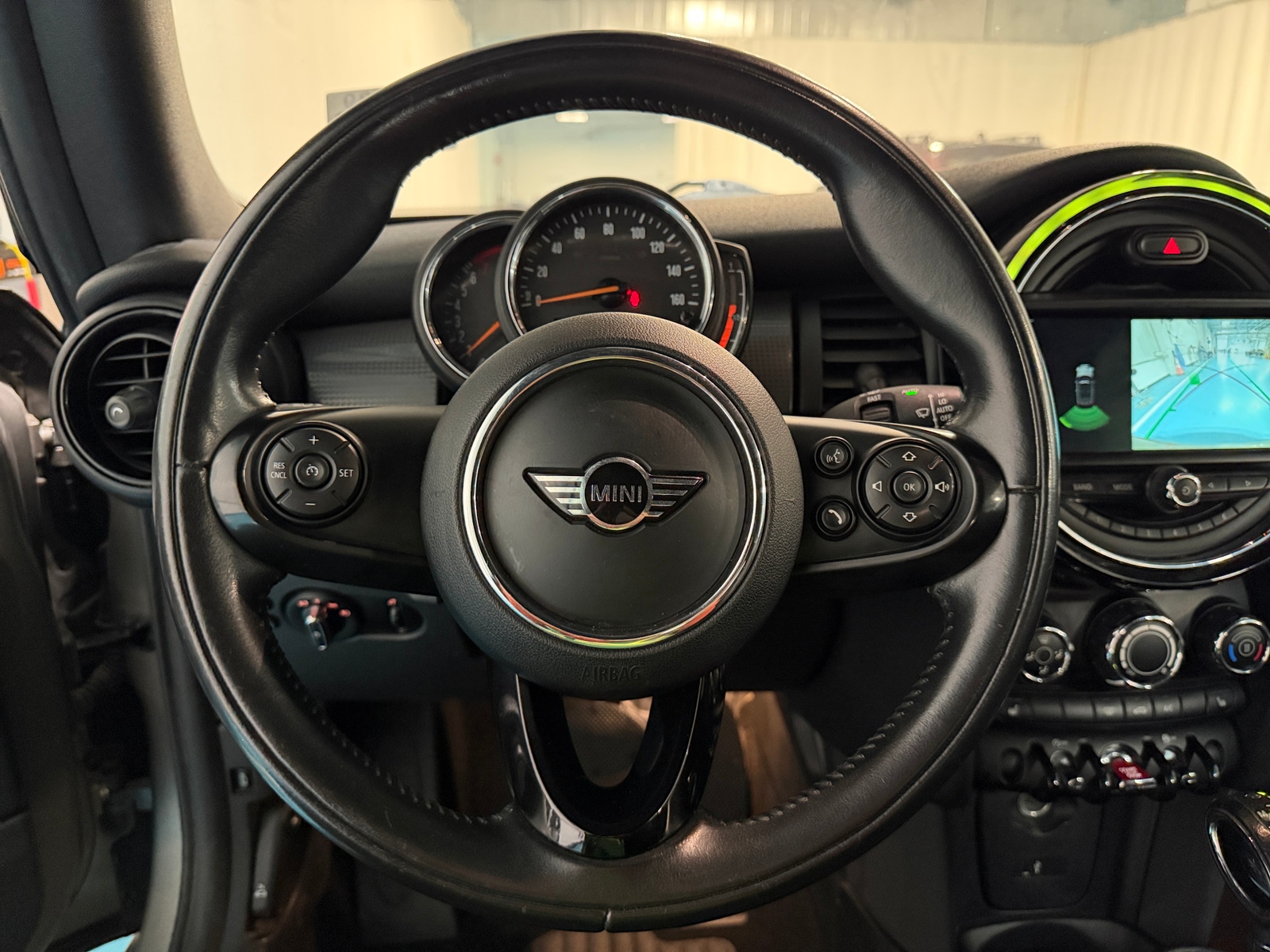 Thumbnail: 2019 MINI Cooper Convertible - 4
