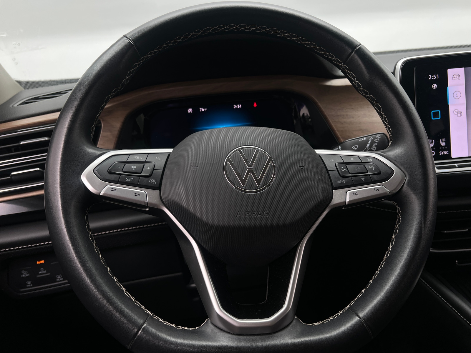 Thumbnail: 2025 Volkswagen Atlas - 4