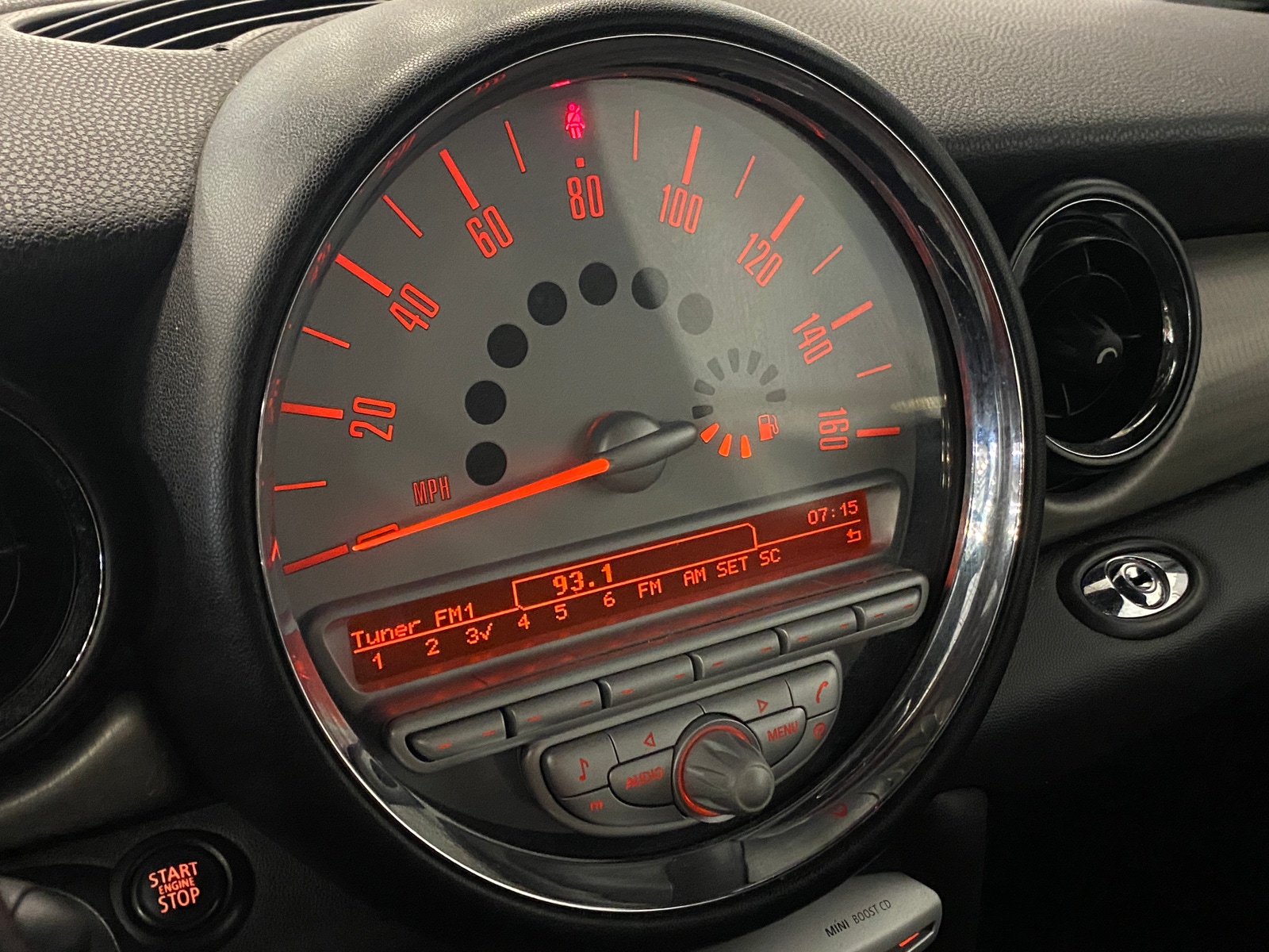 Thumbnail: 2010 MINI Cooper Convertible - 4