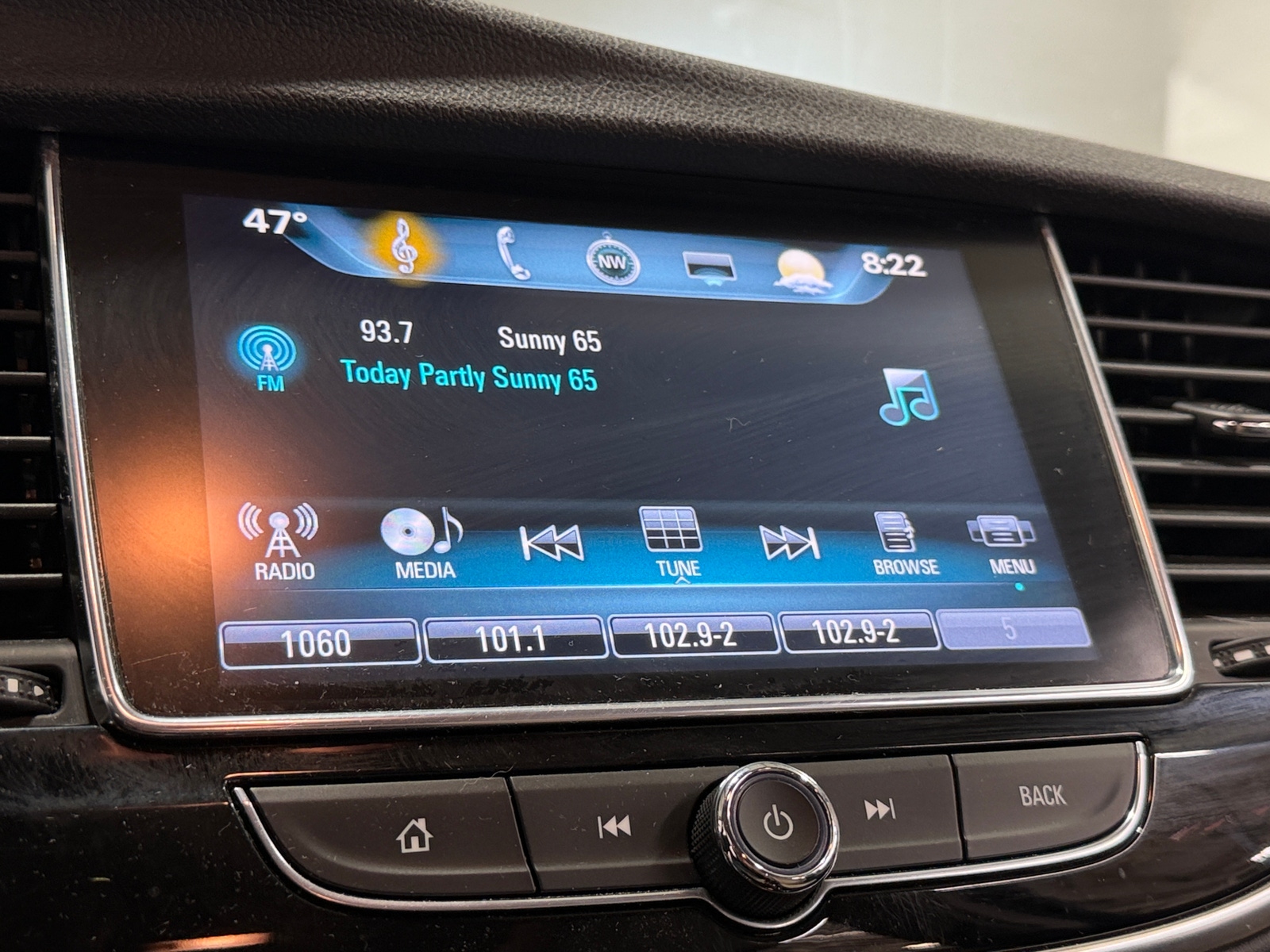 Thumbnail: 2018 Buick Encore - 3