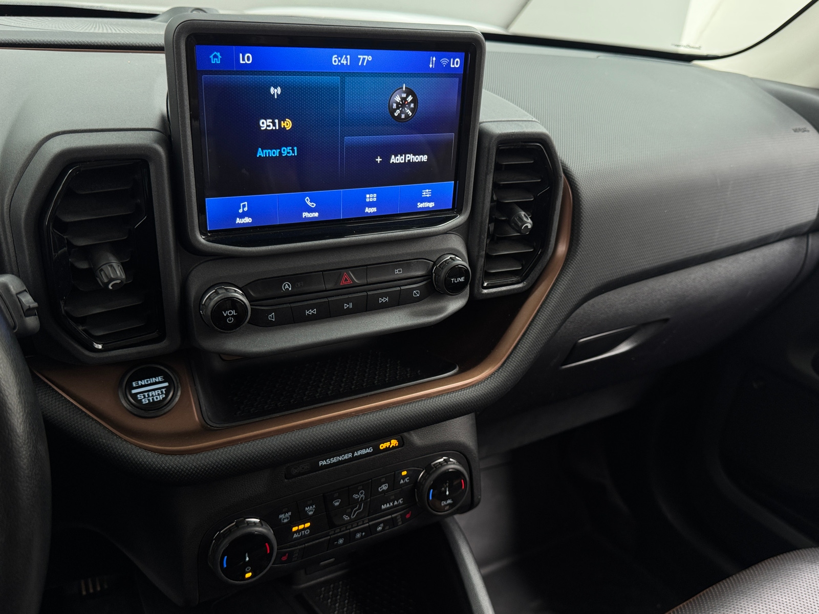 Thumbnail: 2023 Ford Bronco Sport - 4
