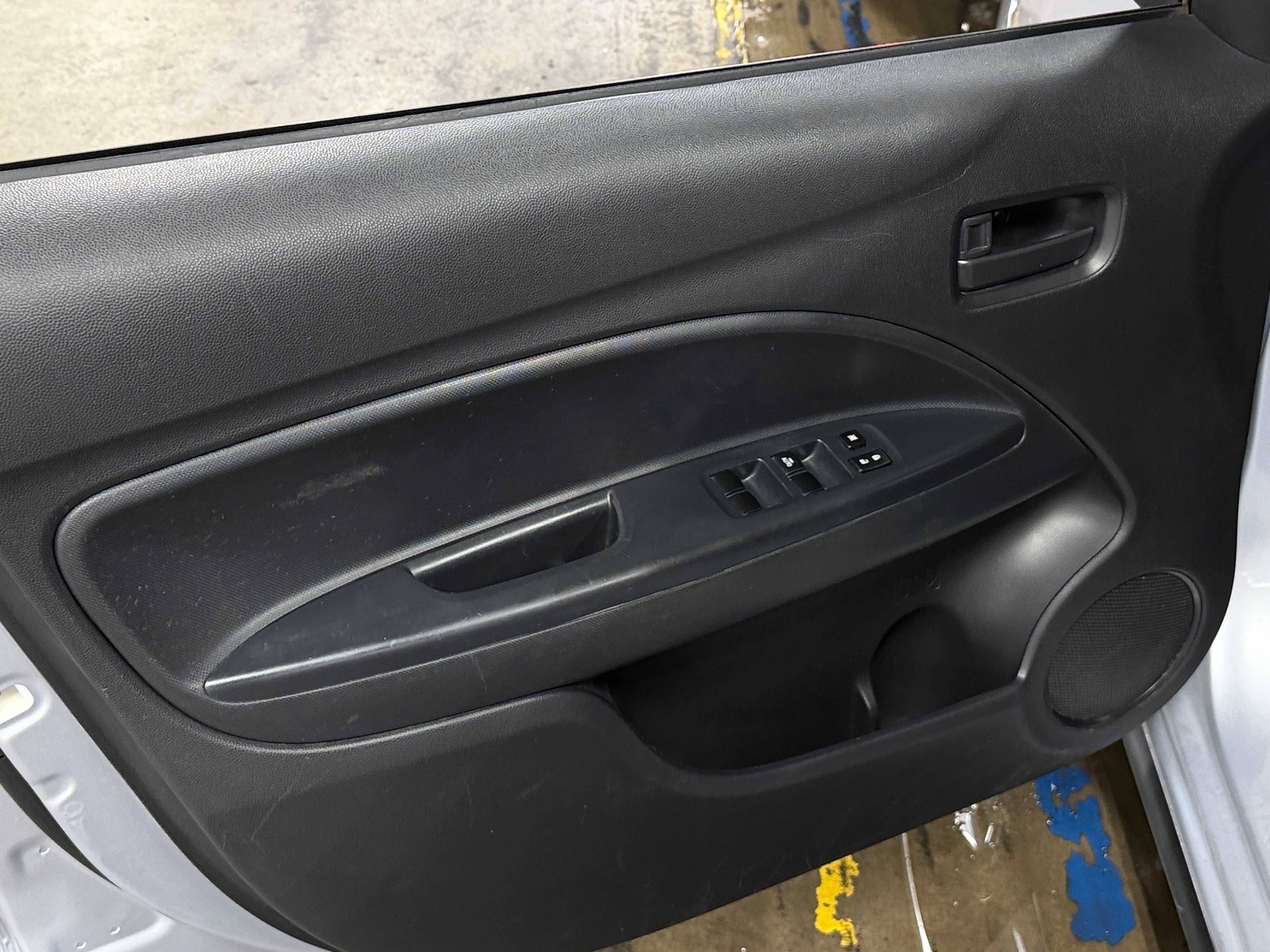 2024 Mitsubishi Mirage ES - Photo 9