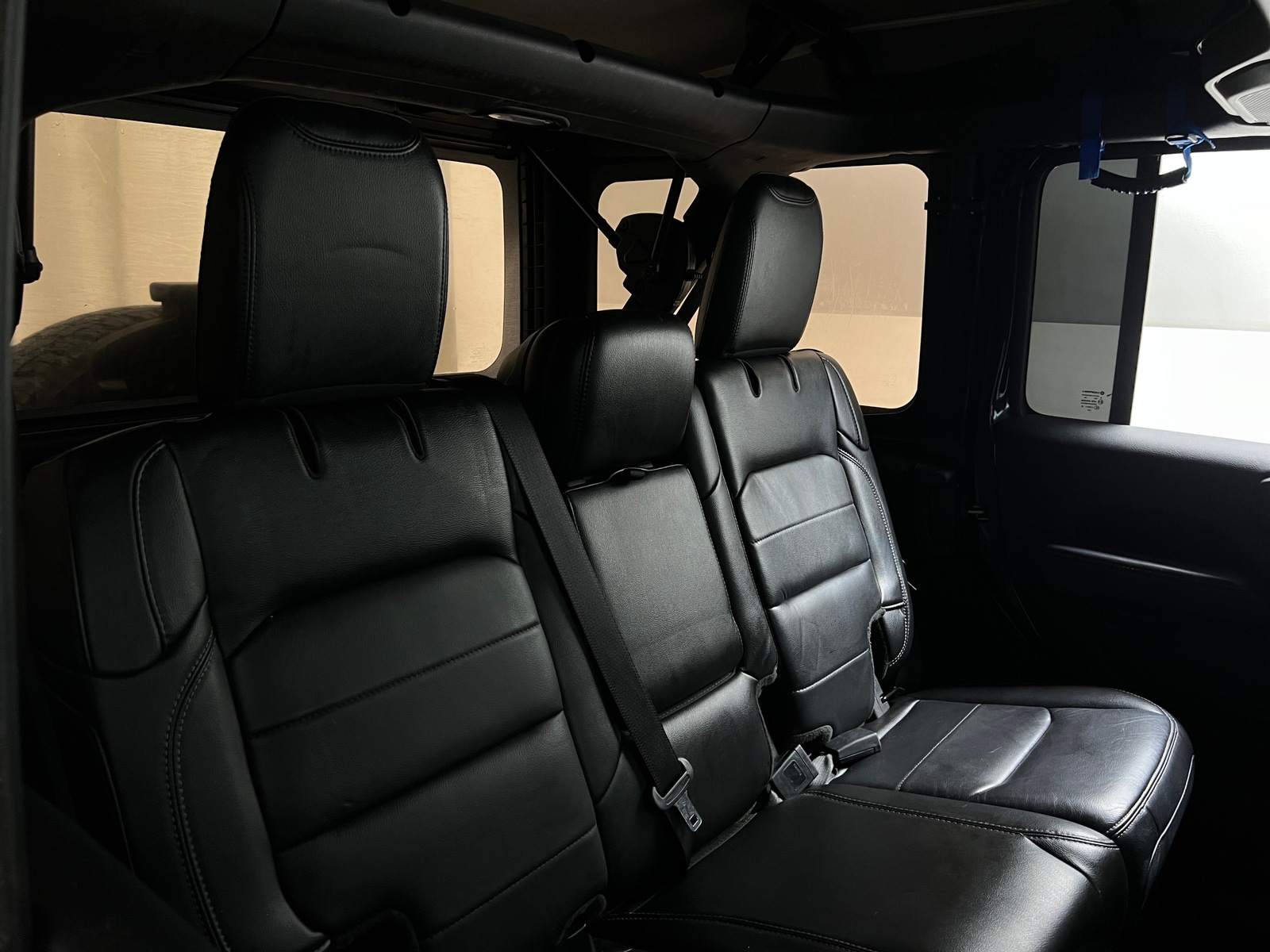 Thumbnail: 2020 Jeep Wrangler - 5