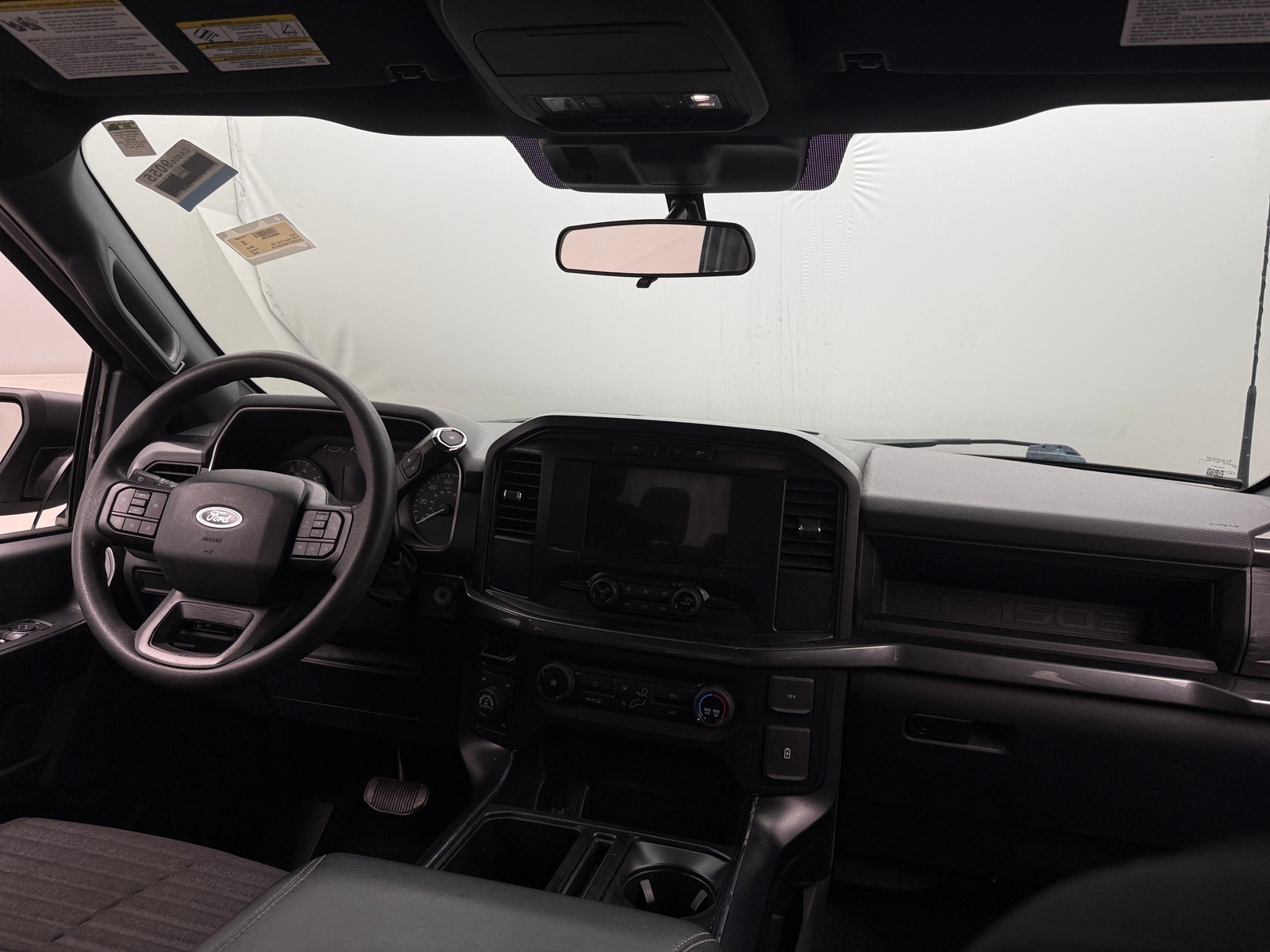 Thumbnail: 2022 Ford Econoline - 3