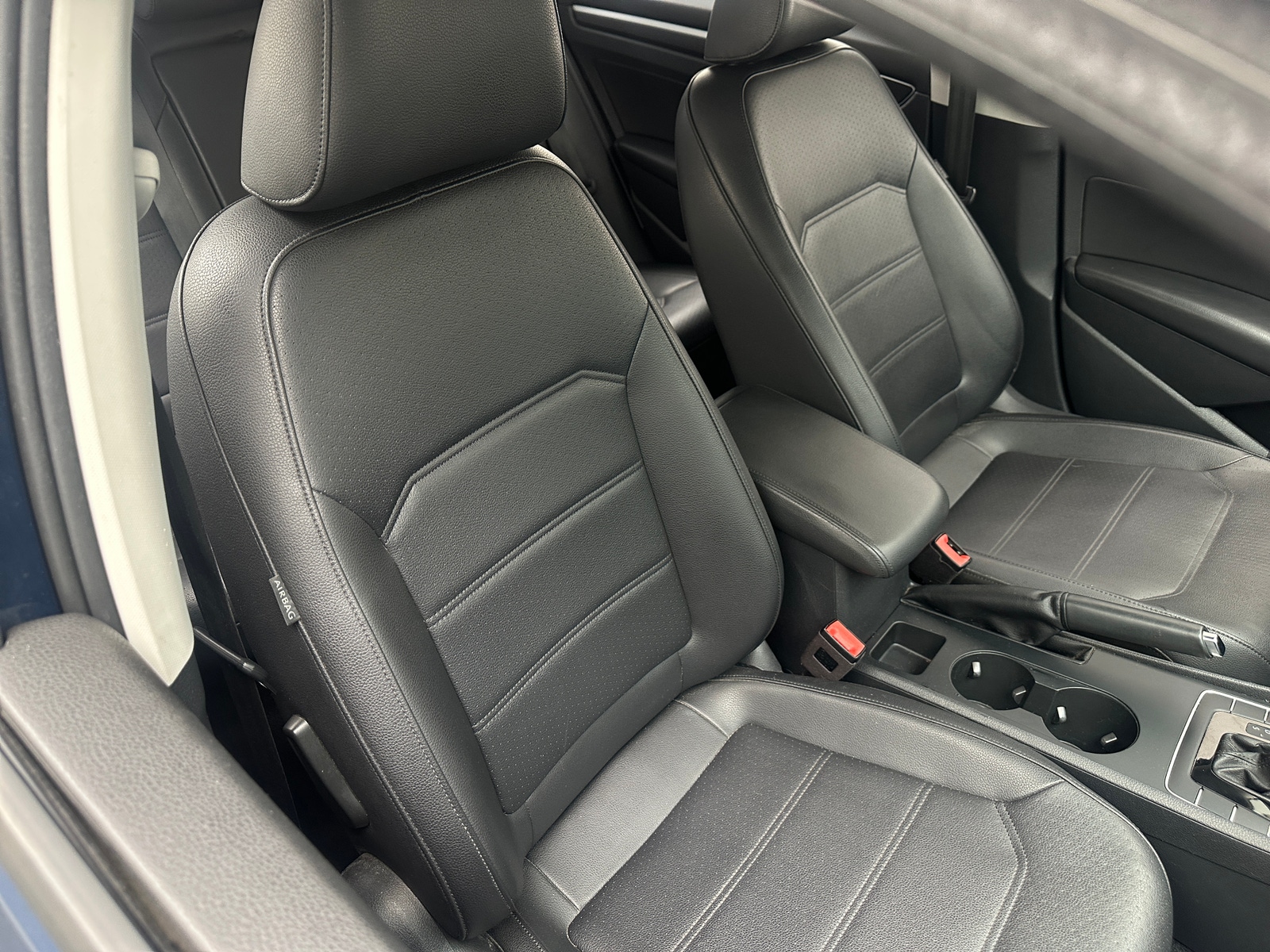 Thumbnail: 2018 Volkswagen Passat - 2