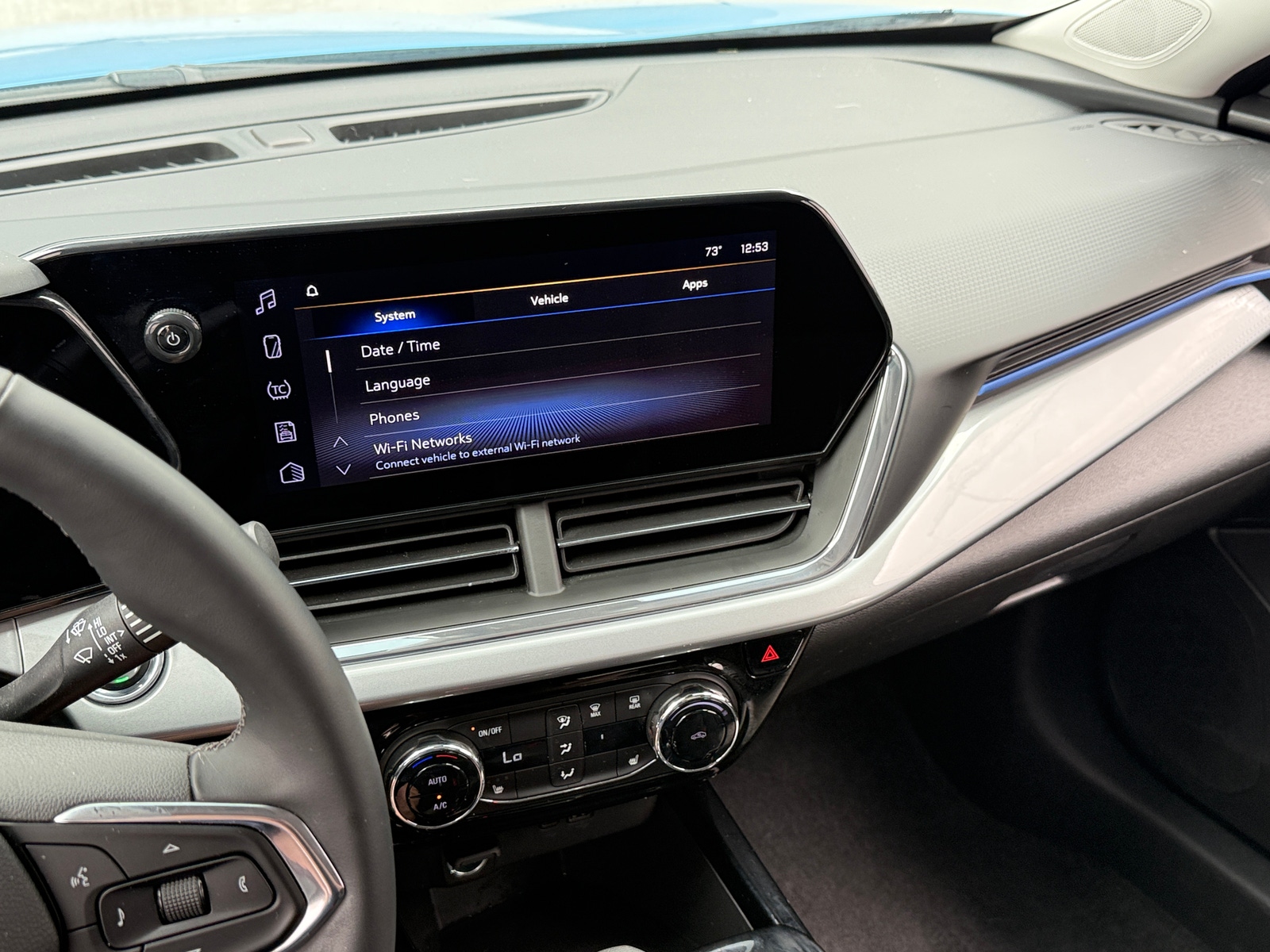 Thumbnail: 2025 Chevrolet Trax - 3