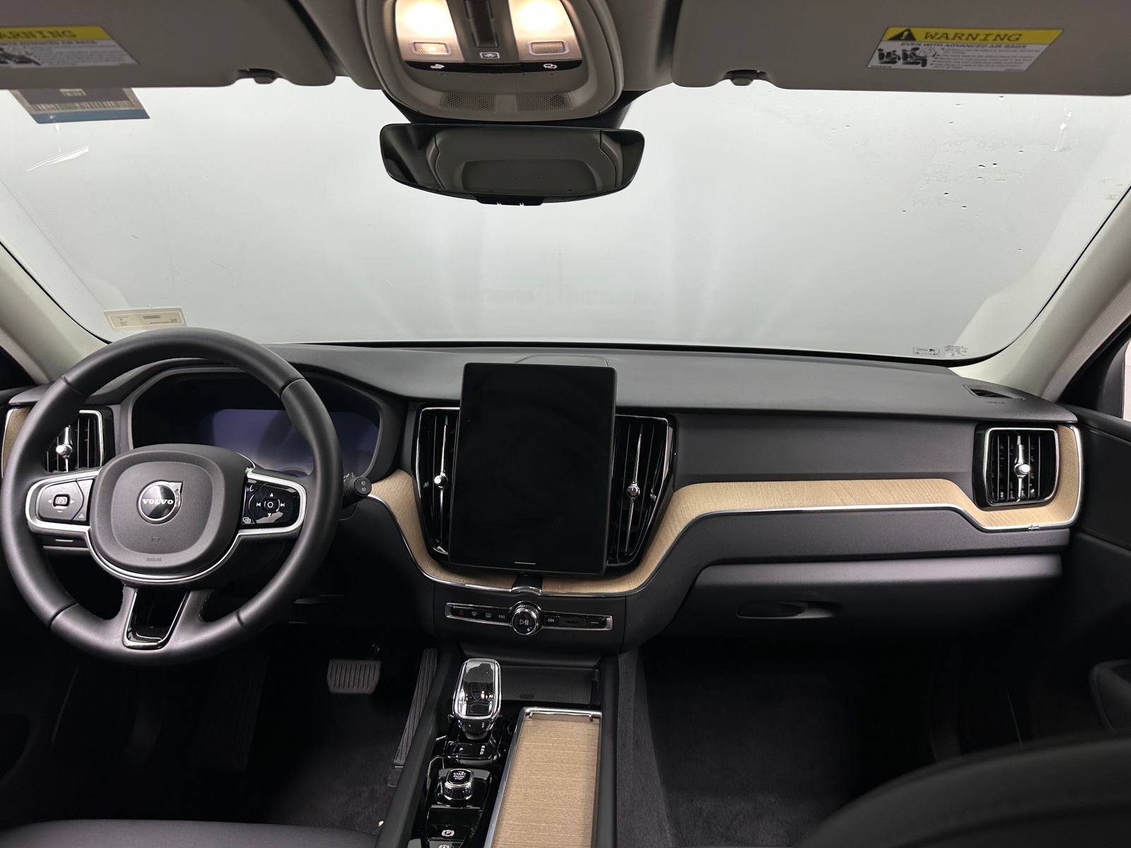 Thumbnail: 2026 Volvo XC60 - 3