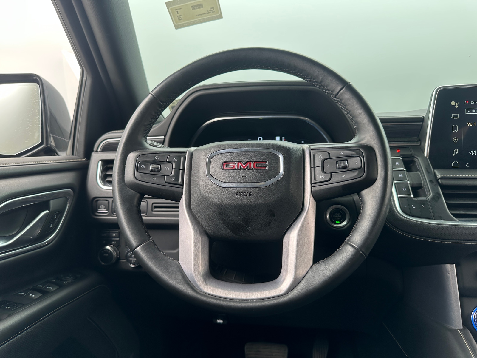 Thumbnail: 2023 GMC Yukon XL - 4
