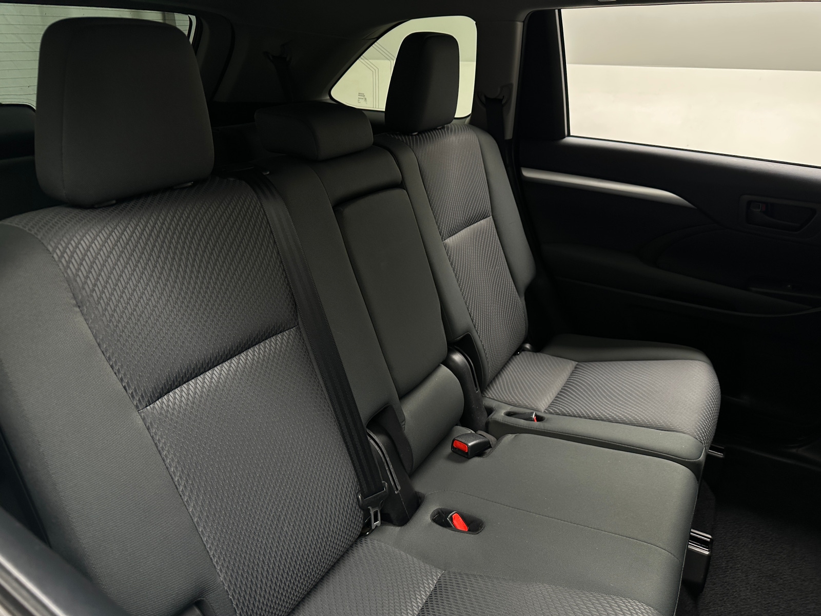 Thumbnail: 2019 Toyota Highlander - 6