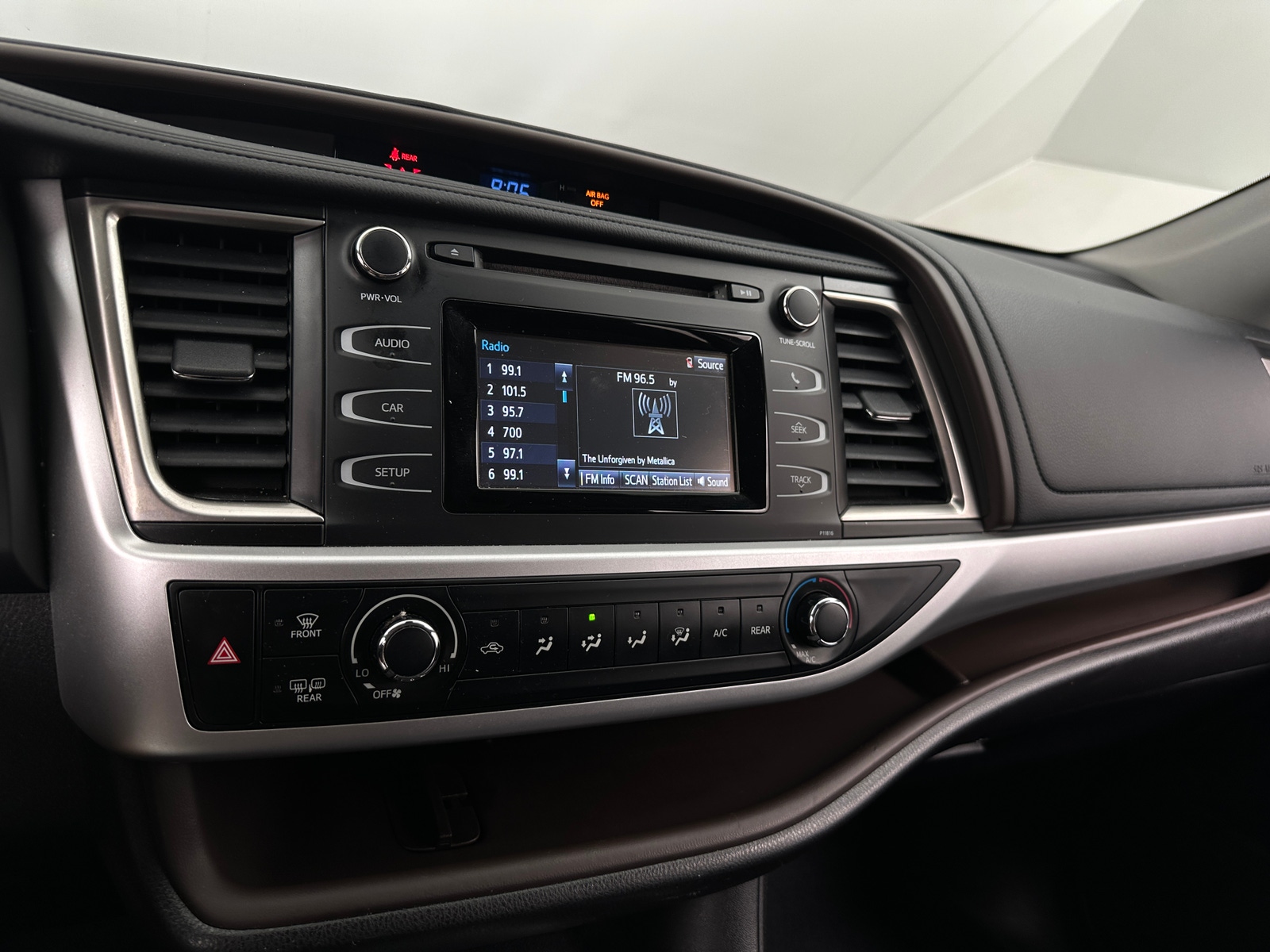 Thumbnail: 2019 Toyota Highlander - 4