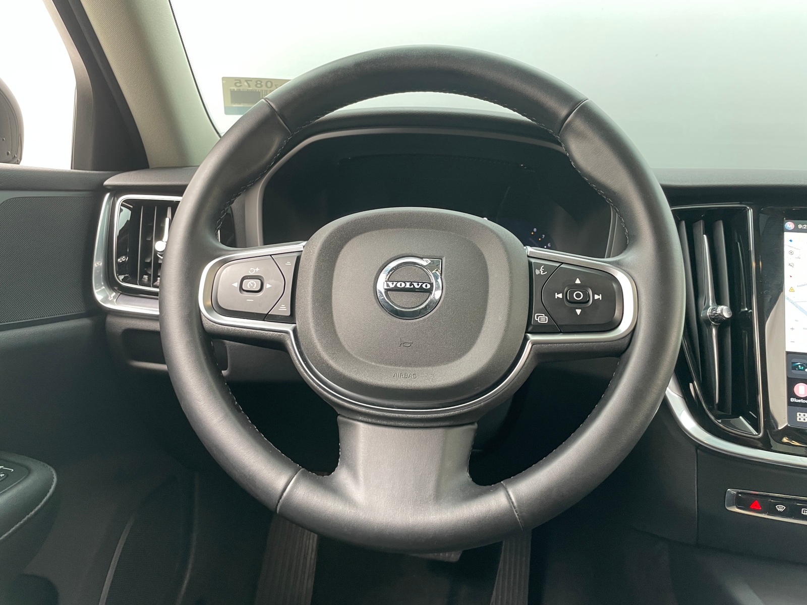 Thumbnail: 2025 Volvo S60 - 4