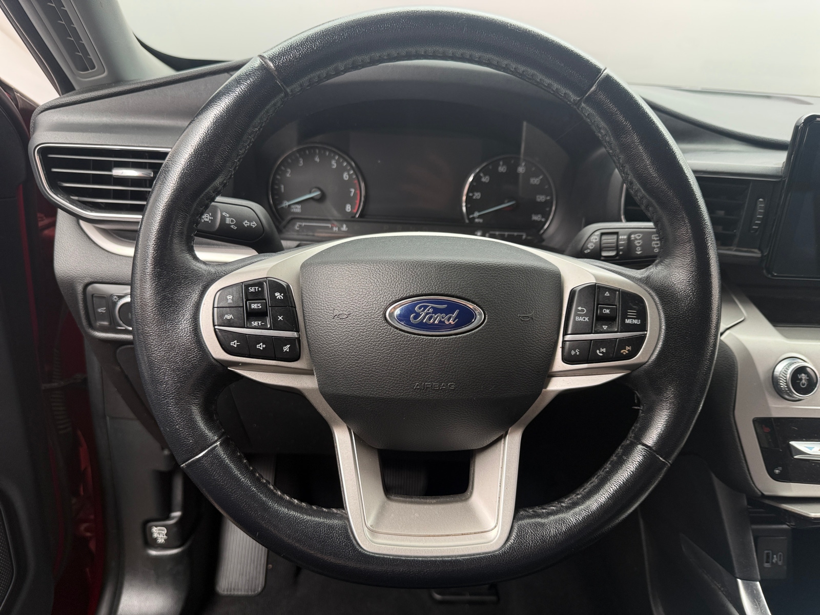 Thumbnail: 2022 Ford Explorer - 4