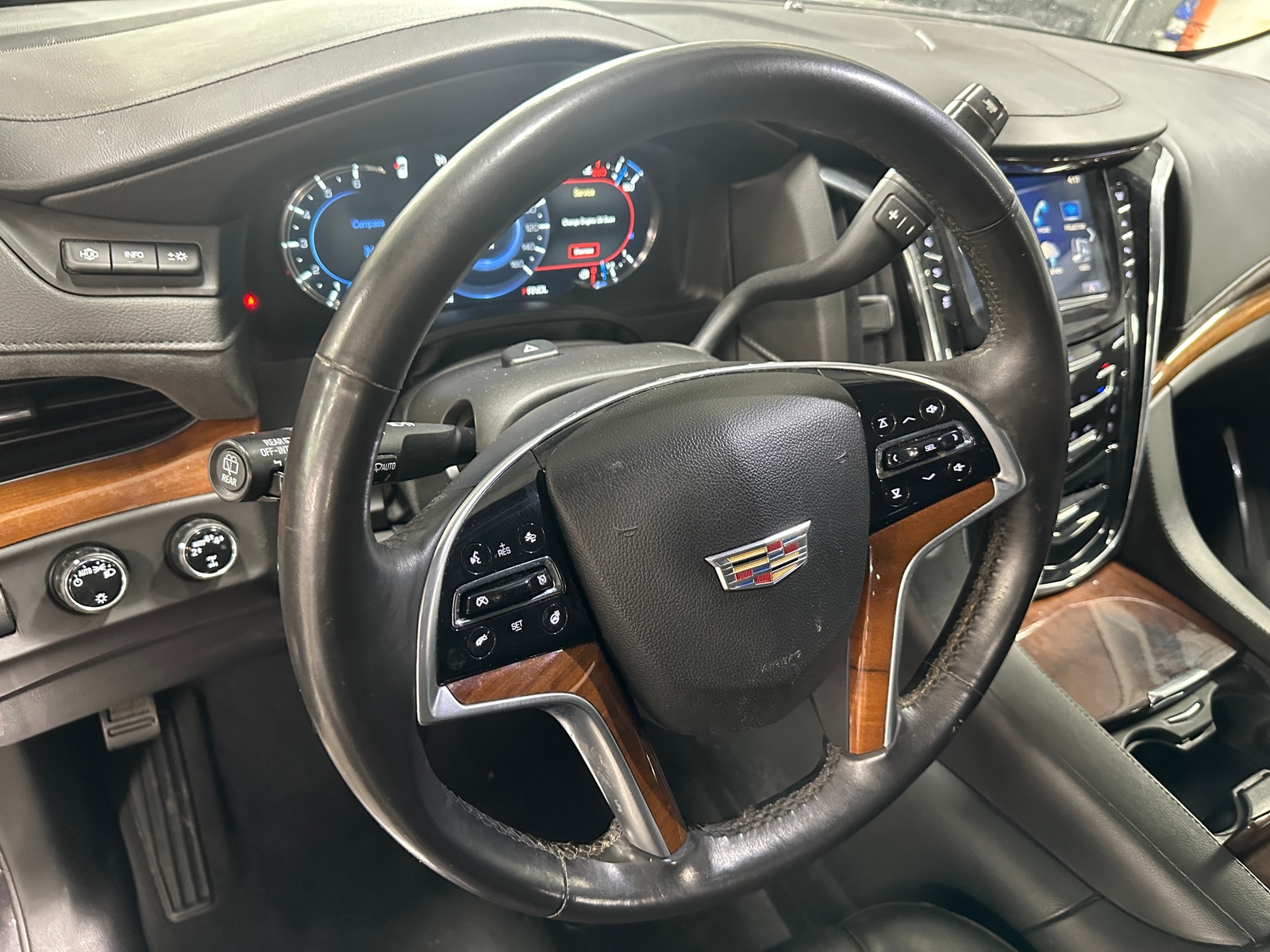 Thumbnail: 2017 Cadillac Escalade - 4