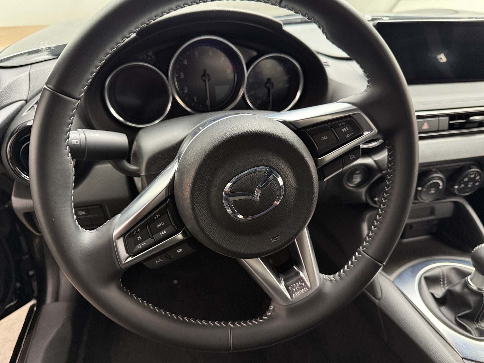 Thumbnail: 2025 Mazda MX-5 Miata - 5