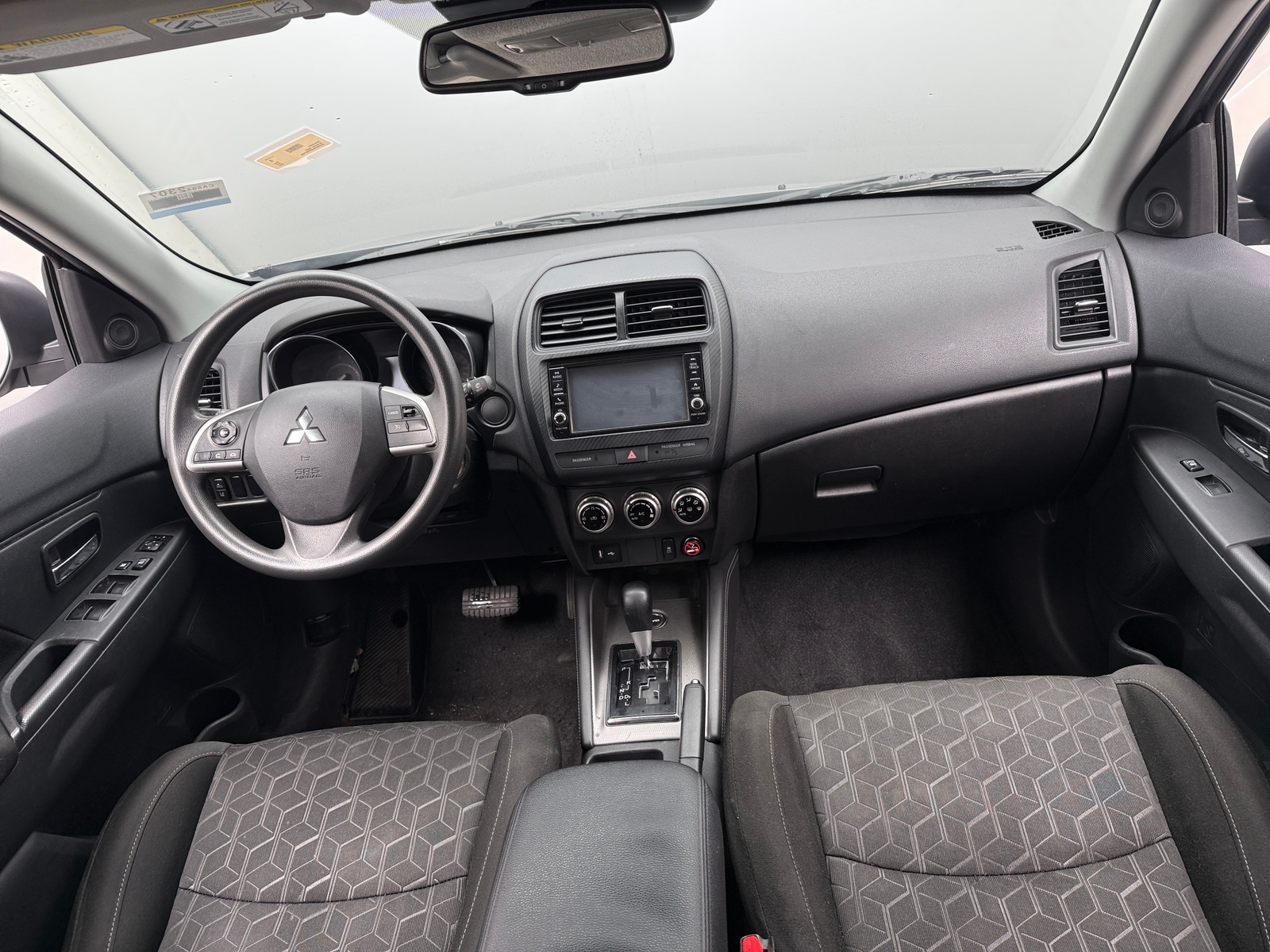 Thumbnail: 2023 Mitsubishi Outlander Sport - 3