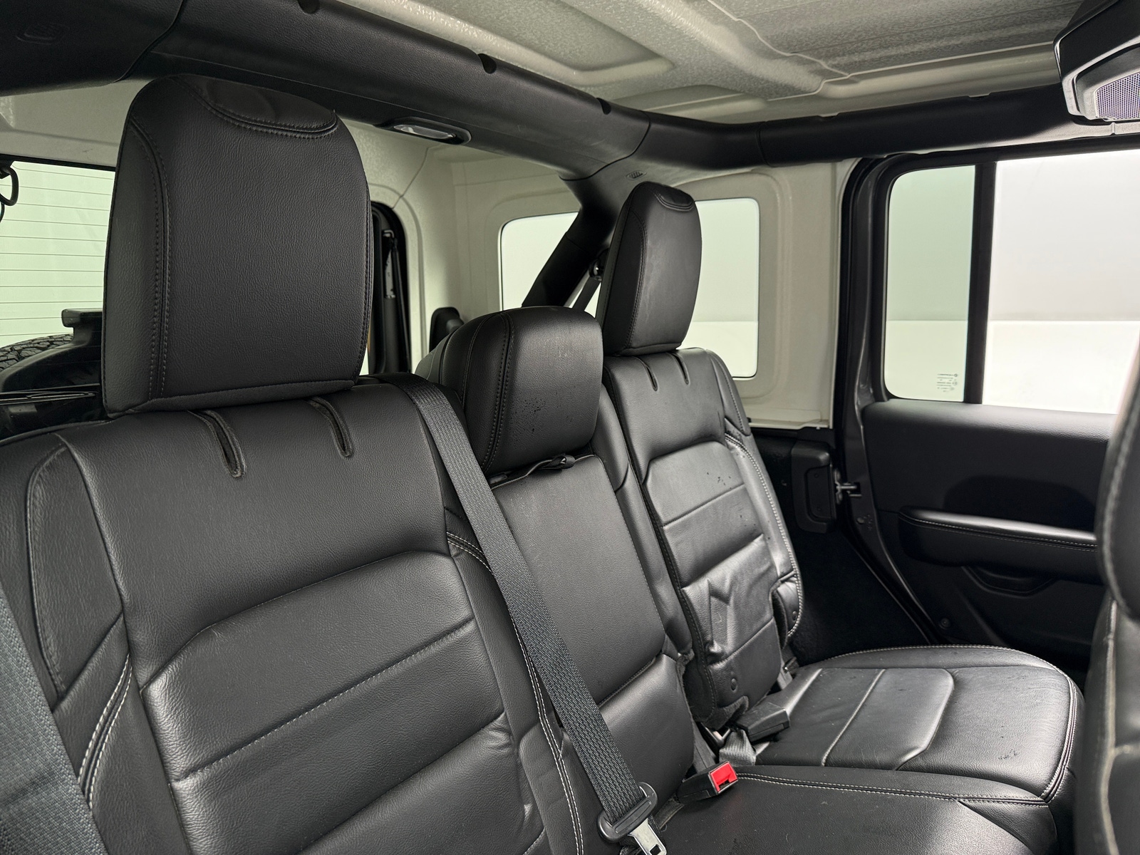 Thumbnail: 2018 Jeep Wrangler - 5