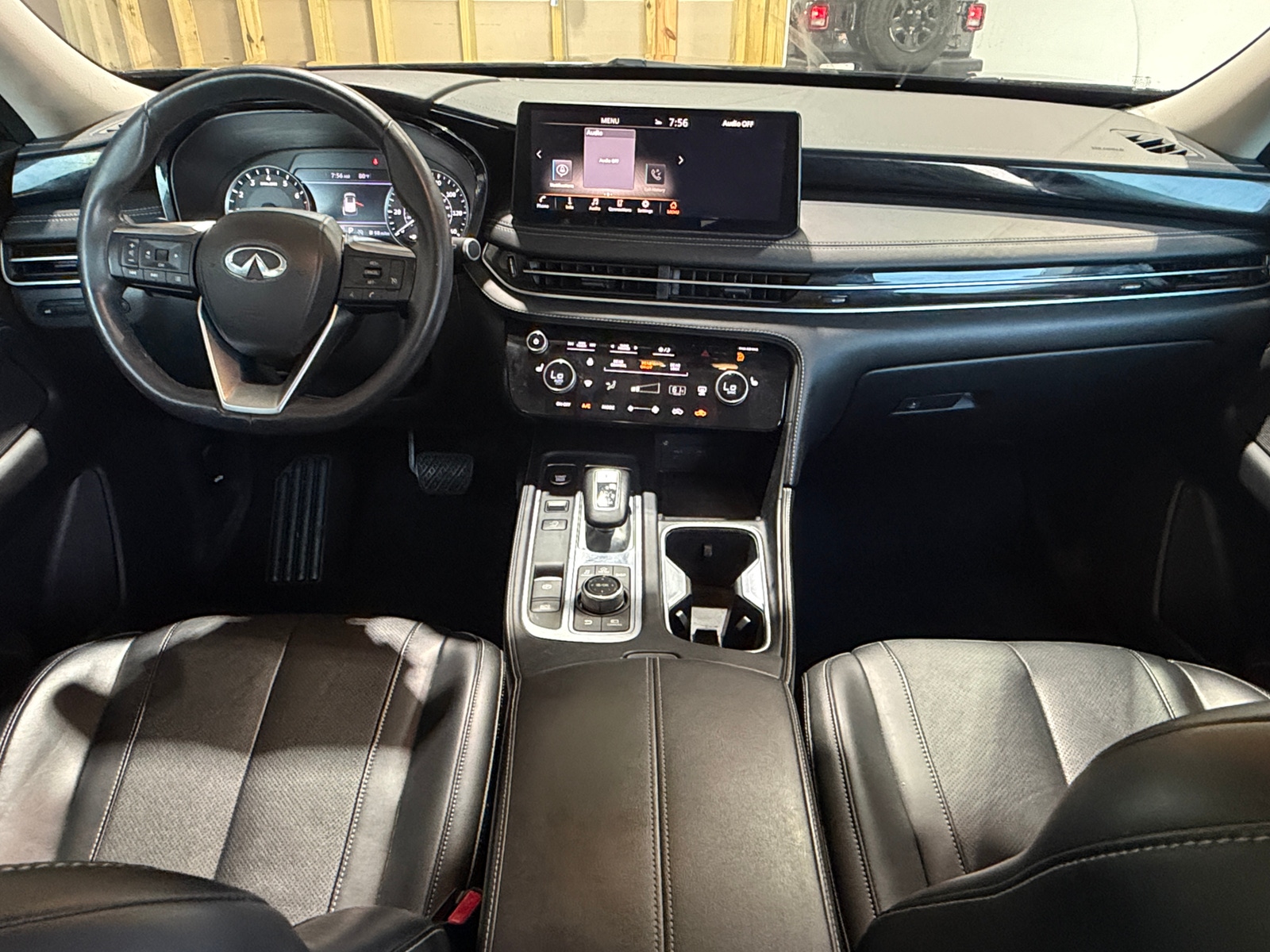 Thumbnail: 2023 INFINITI QX60 - 2
