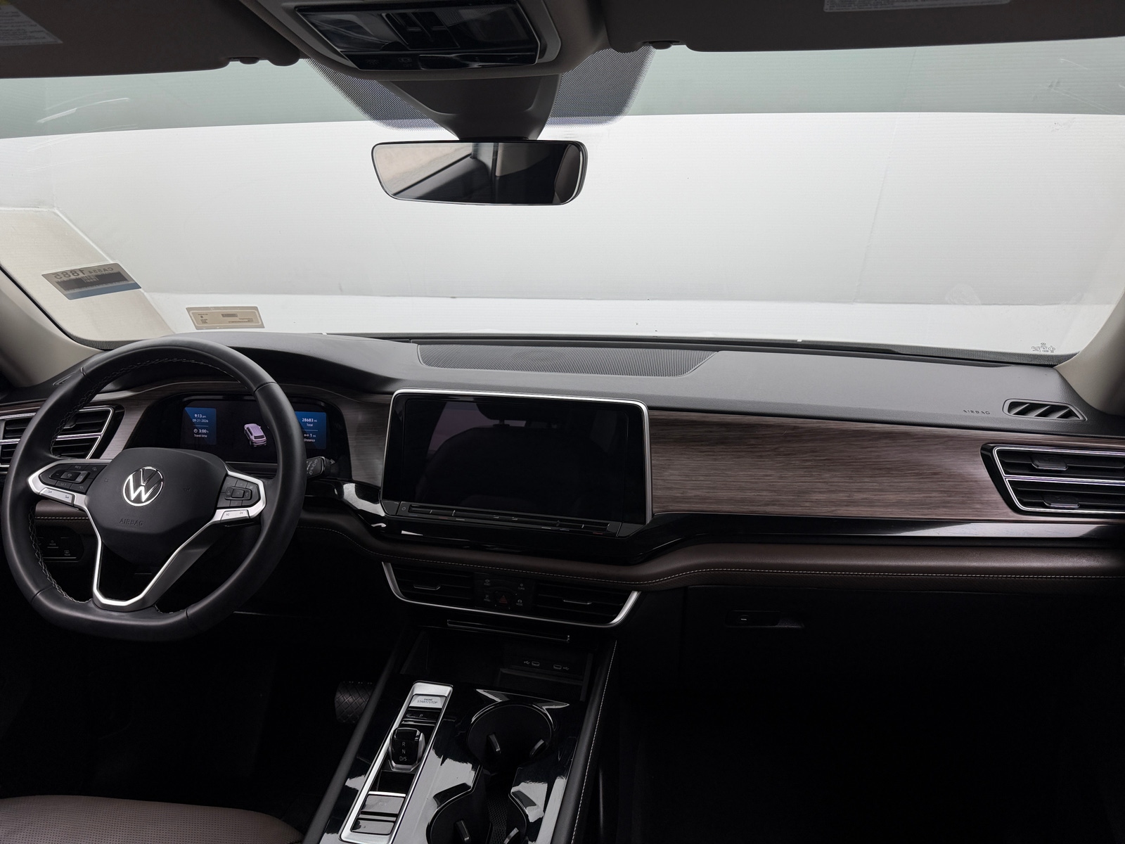Thumbnail: 2024 Volkswagen Atlas - 3