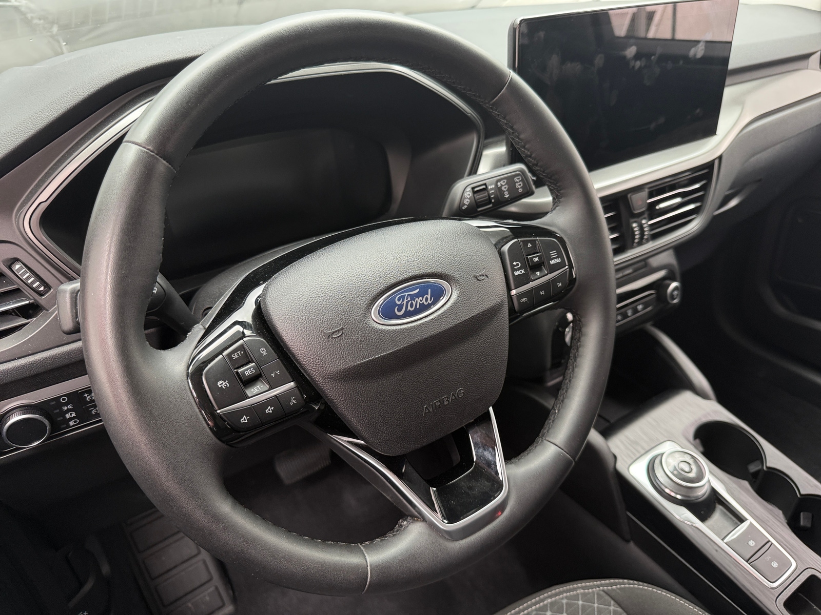 Thumbnail: 2023 Ford Escape - 5