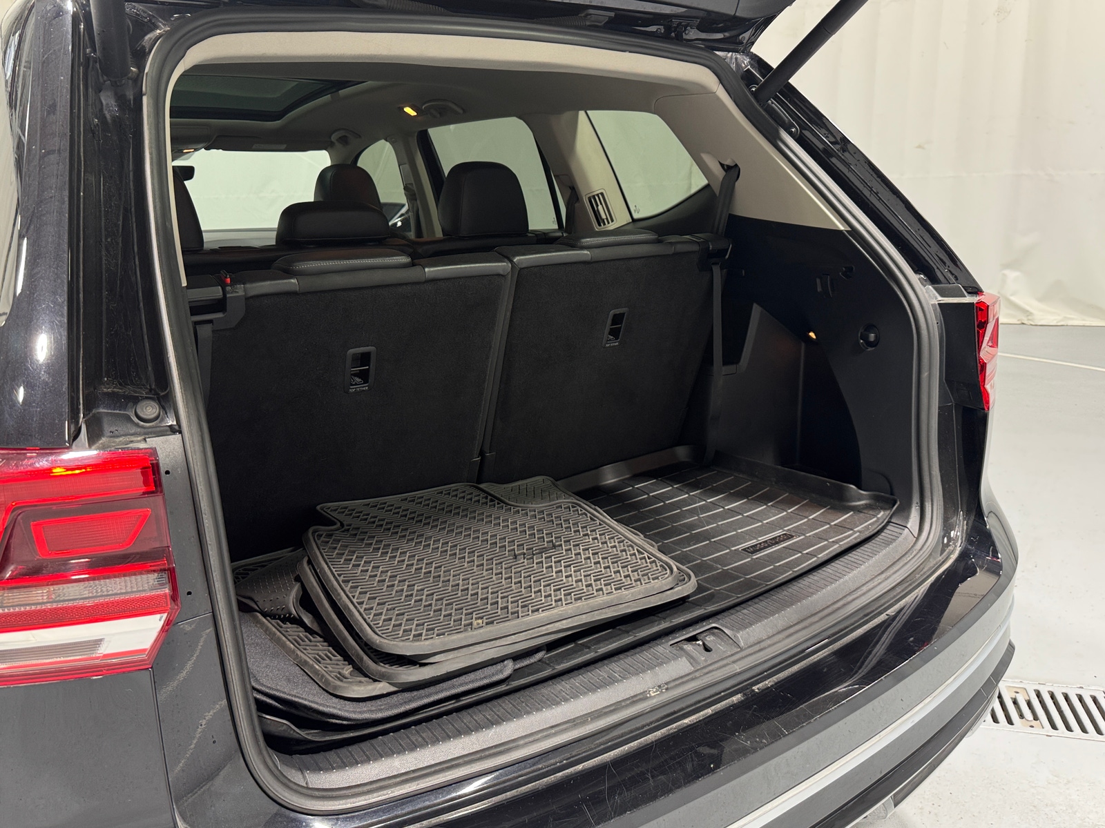 Thumbnail: 2019 Volkswagen Atlas - 6