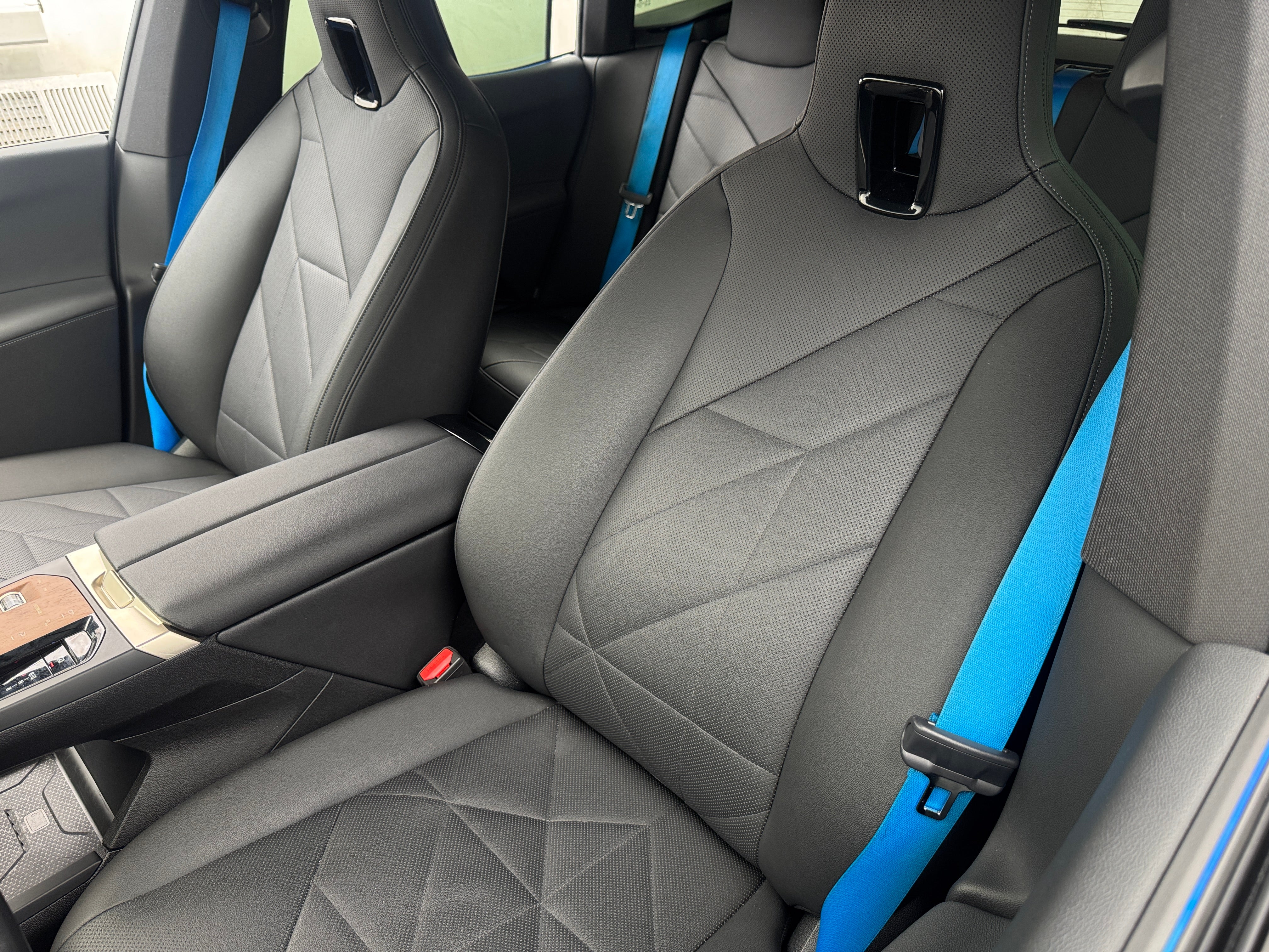 2023 BMW iX