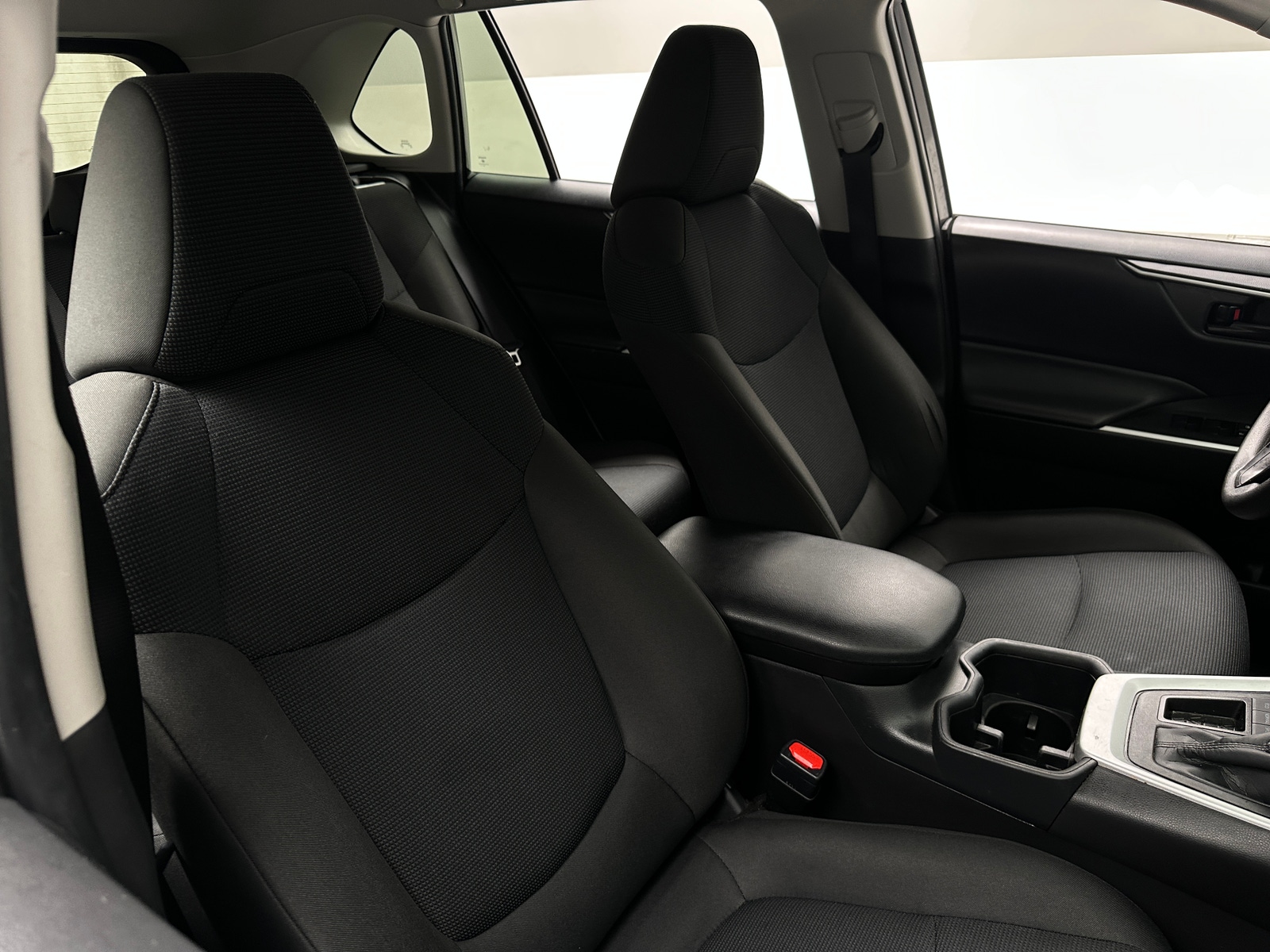 Thumbnail: 2025 Toyota RAV4 - 2