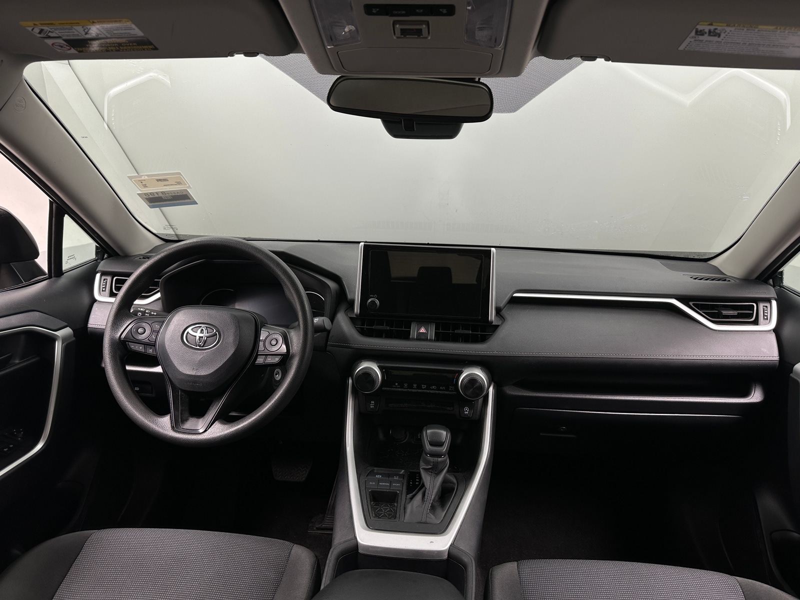 Thumbnail: 2025 Toyota RAV4 - 3