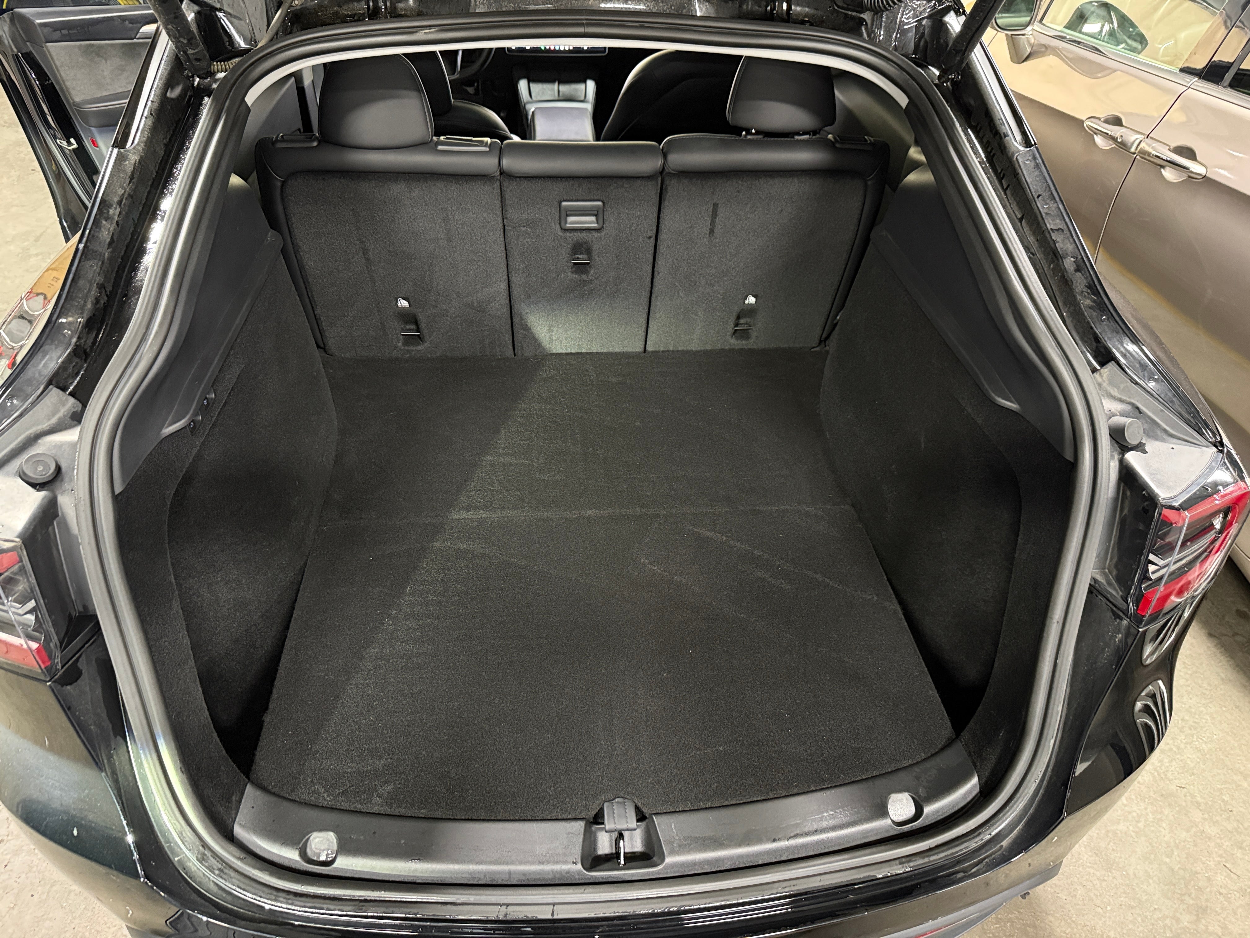 2024 Tesla Model Y Performance - Photo 4