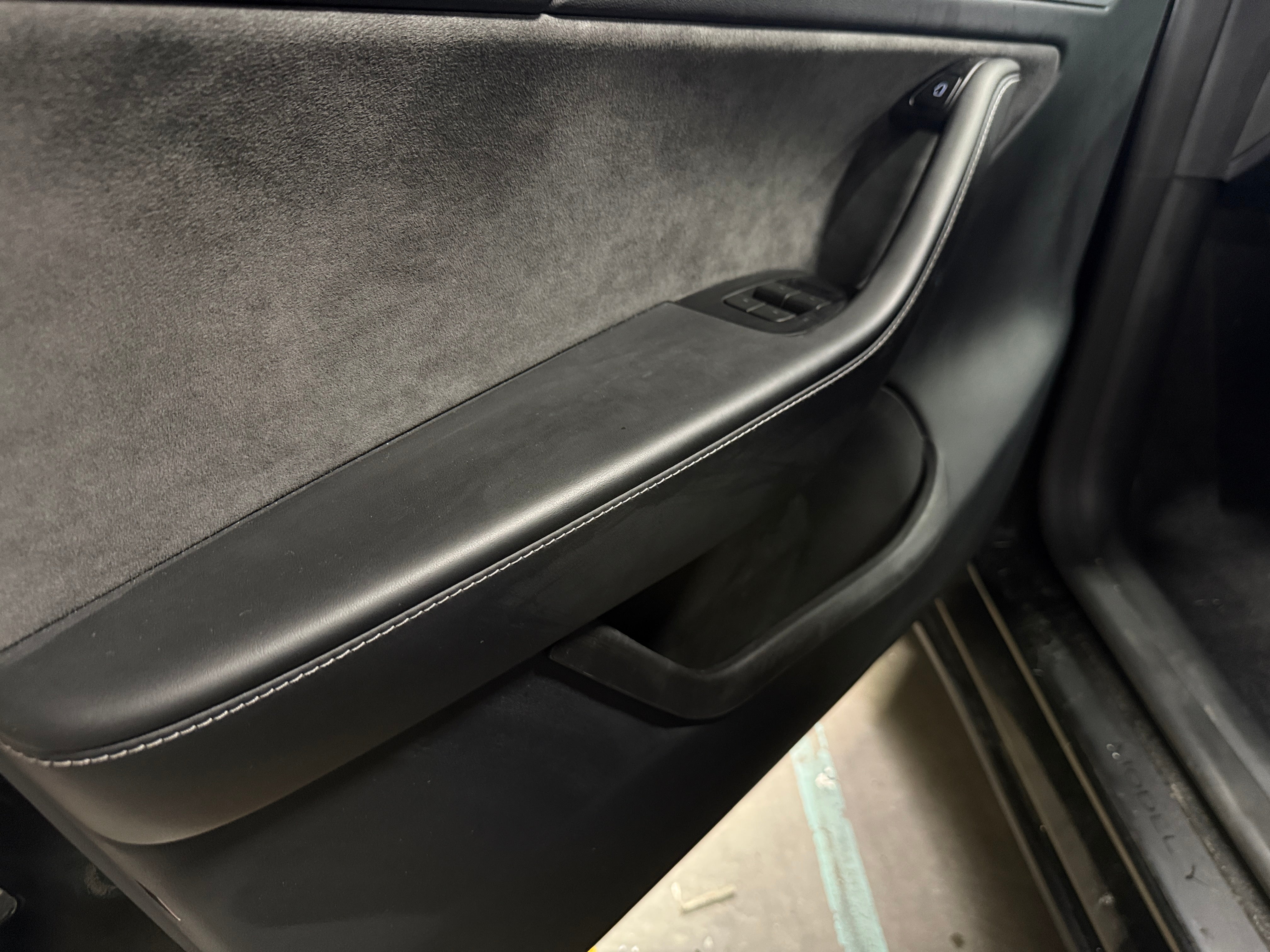 2024 Tesla Model Y Performance - Photo 10