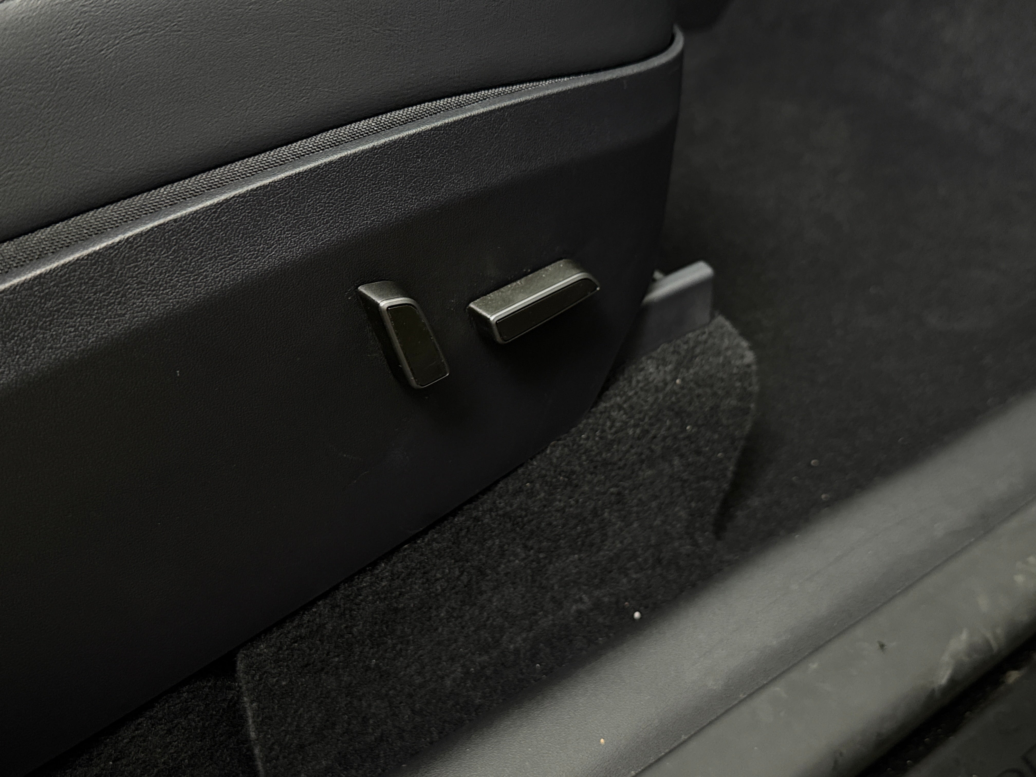 2024 Tesla Model Y Performance - Photo 21