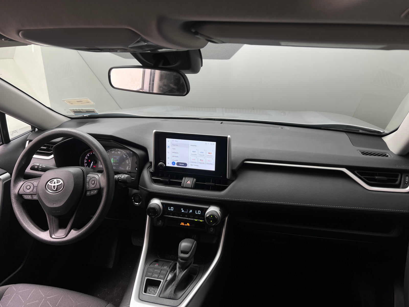 Thumbnail: 2025 Toyota RAV4 - 3
