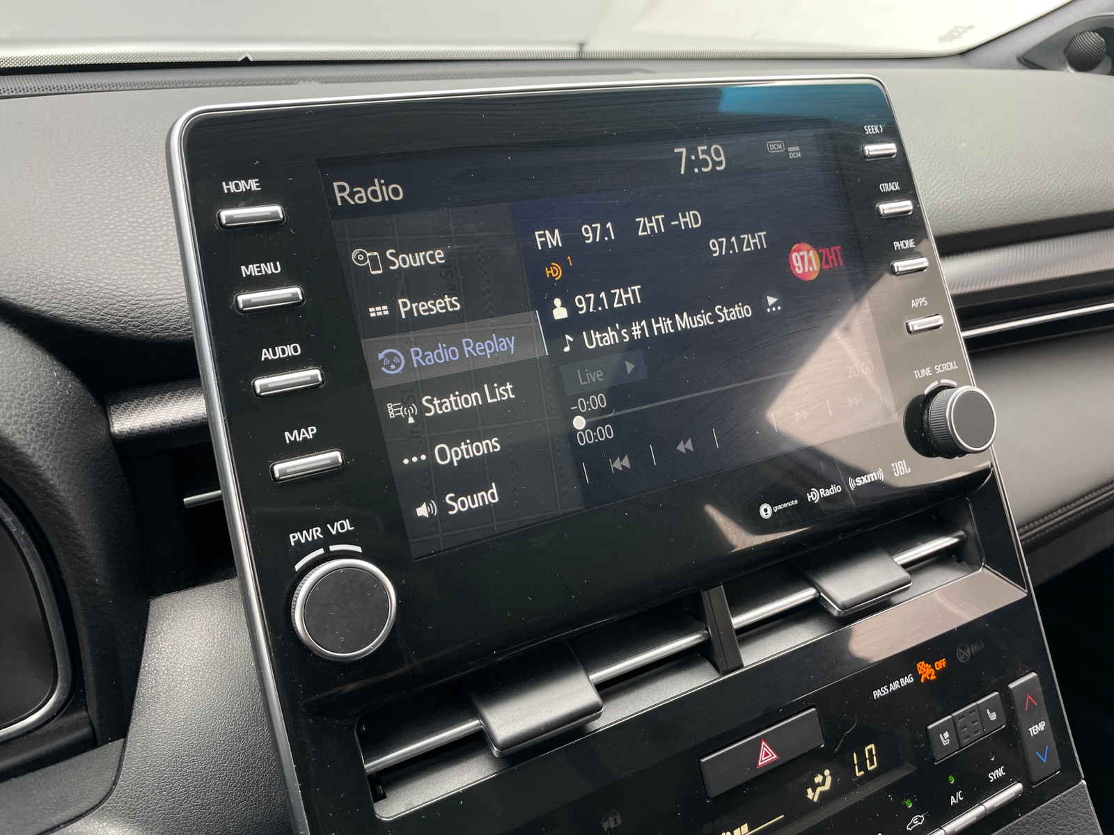 Thumbnail: 2019 Toyota Avalon - 4