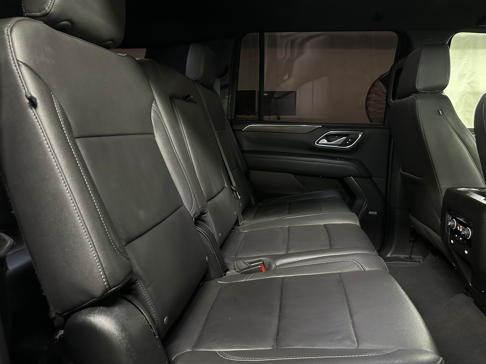 Thumbnail: 2023 Chevrolet Suburban - 5