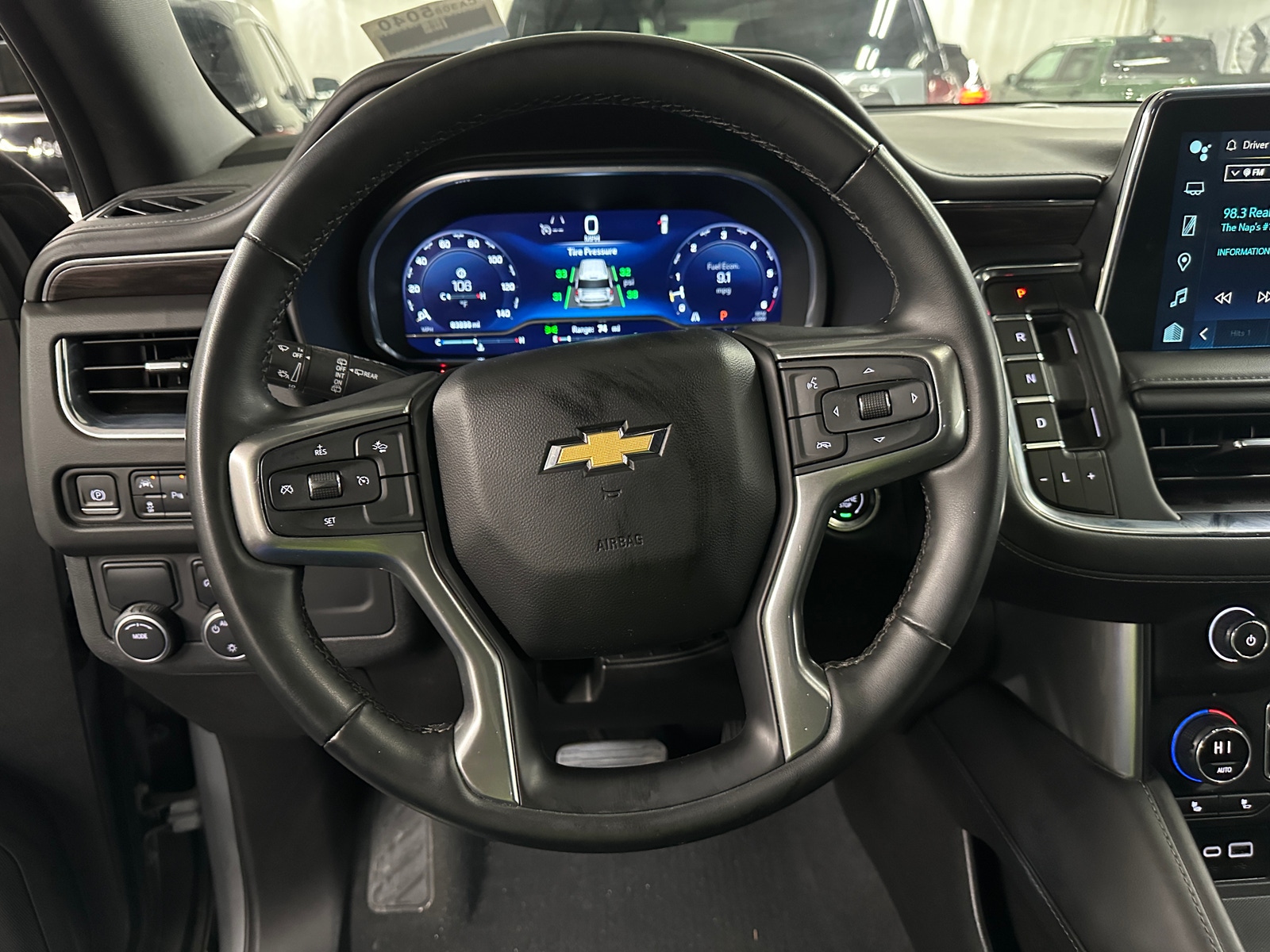 Thumbnail: 2023 Chevrolet Suburban - 4