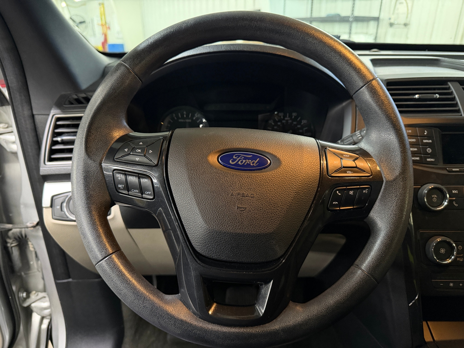 Thumbnail: 2018 Ford Explorer - 5