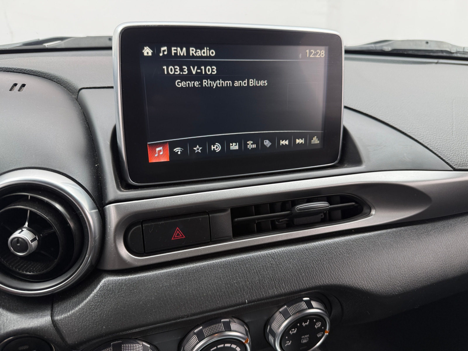 Thumbnail: 2018 Fiat 124 Spider - 3