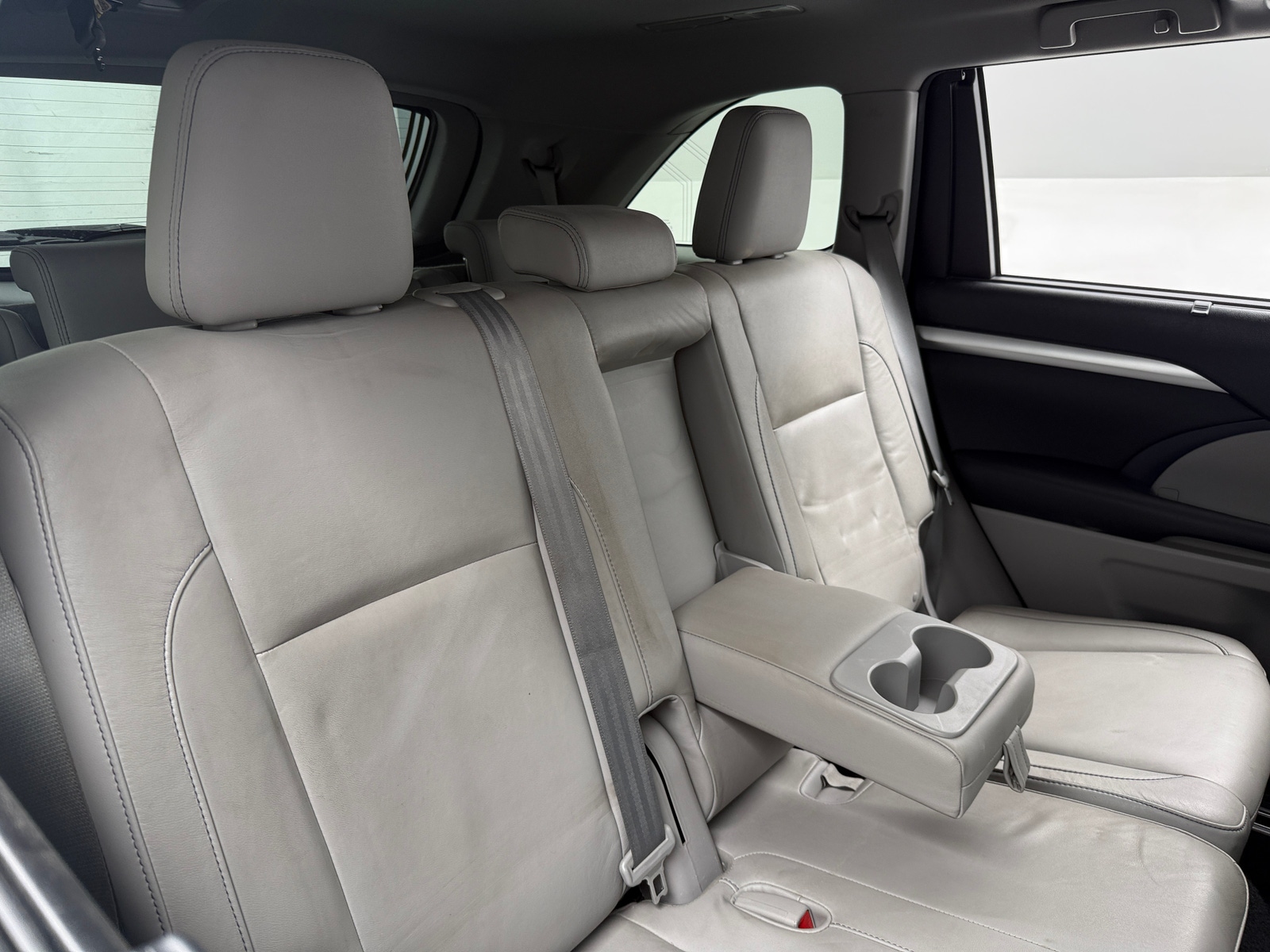 Thumbnail: 2015 Toyota Highlander - 5