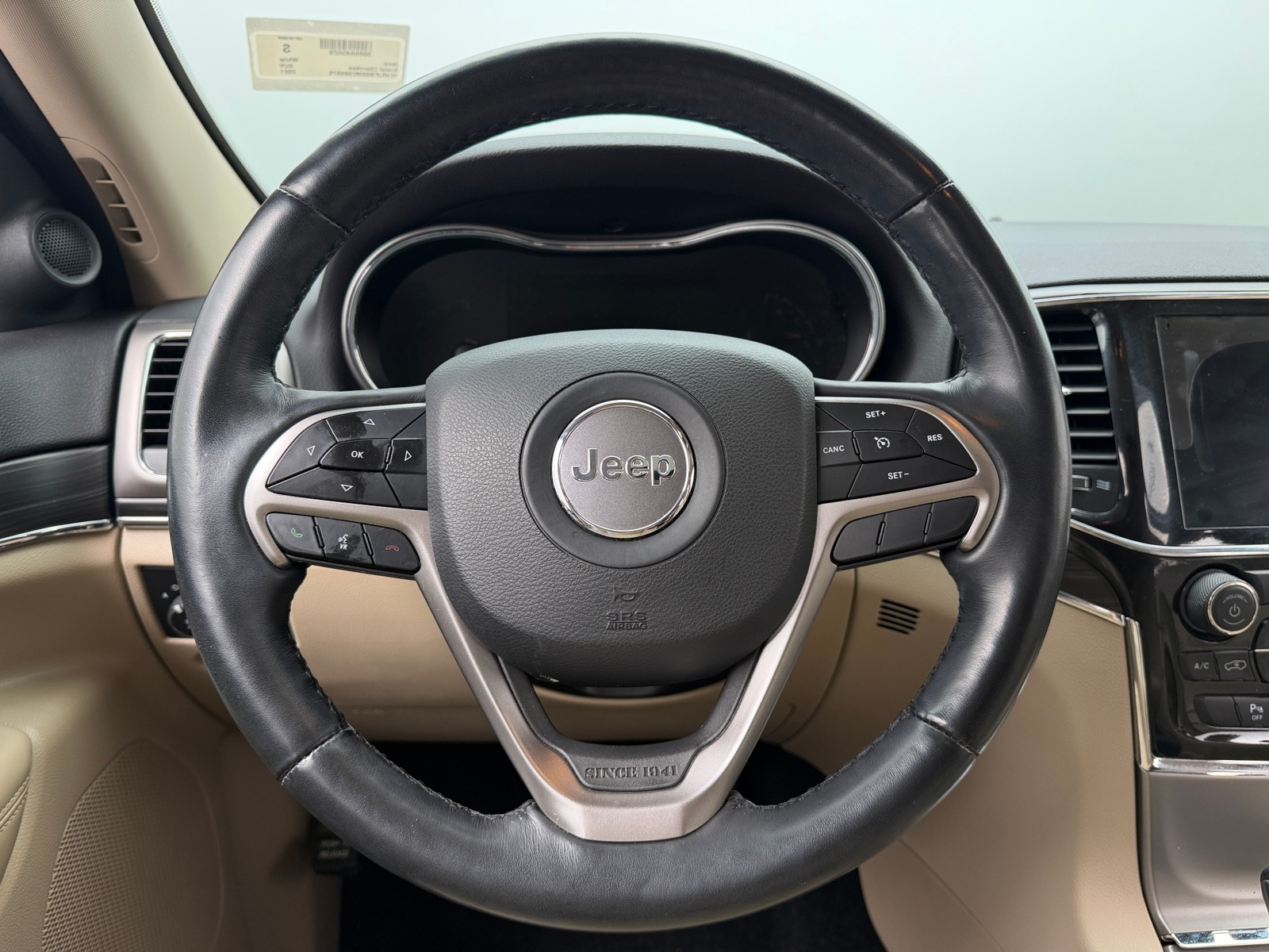 Thumbnail: 2021 Jeep Grand Cherokee - 4
