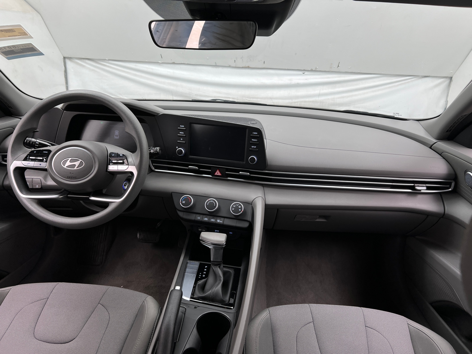 Thumbnail: 2025 Hyundai Elantra - 3