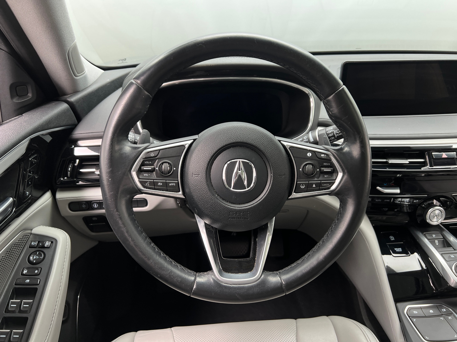 Thumbnail: 2022 Acura MDX - 4
