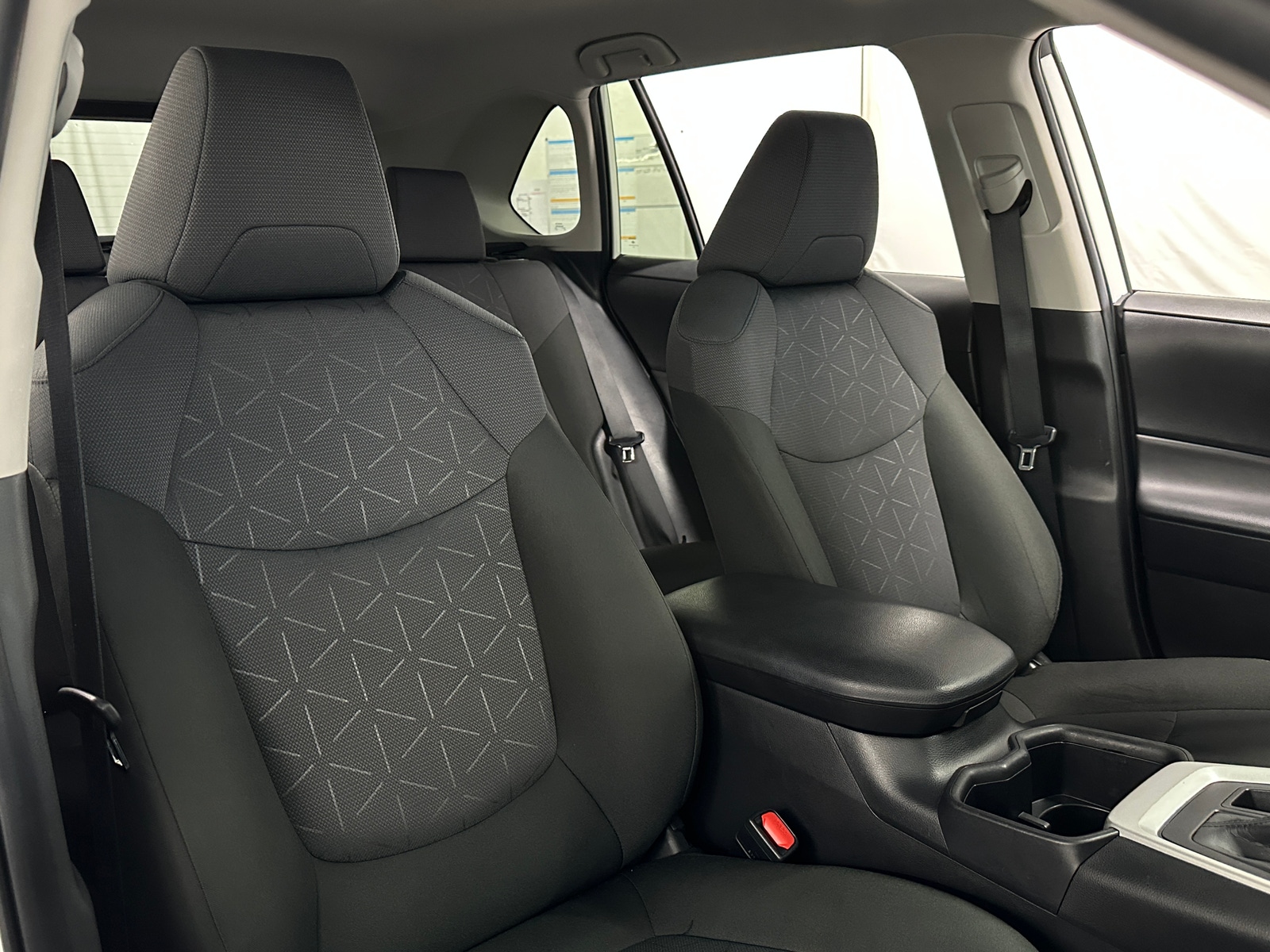 Thumbnail: 2025 Toyota RAV4 - 2