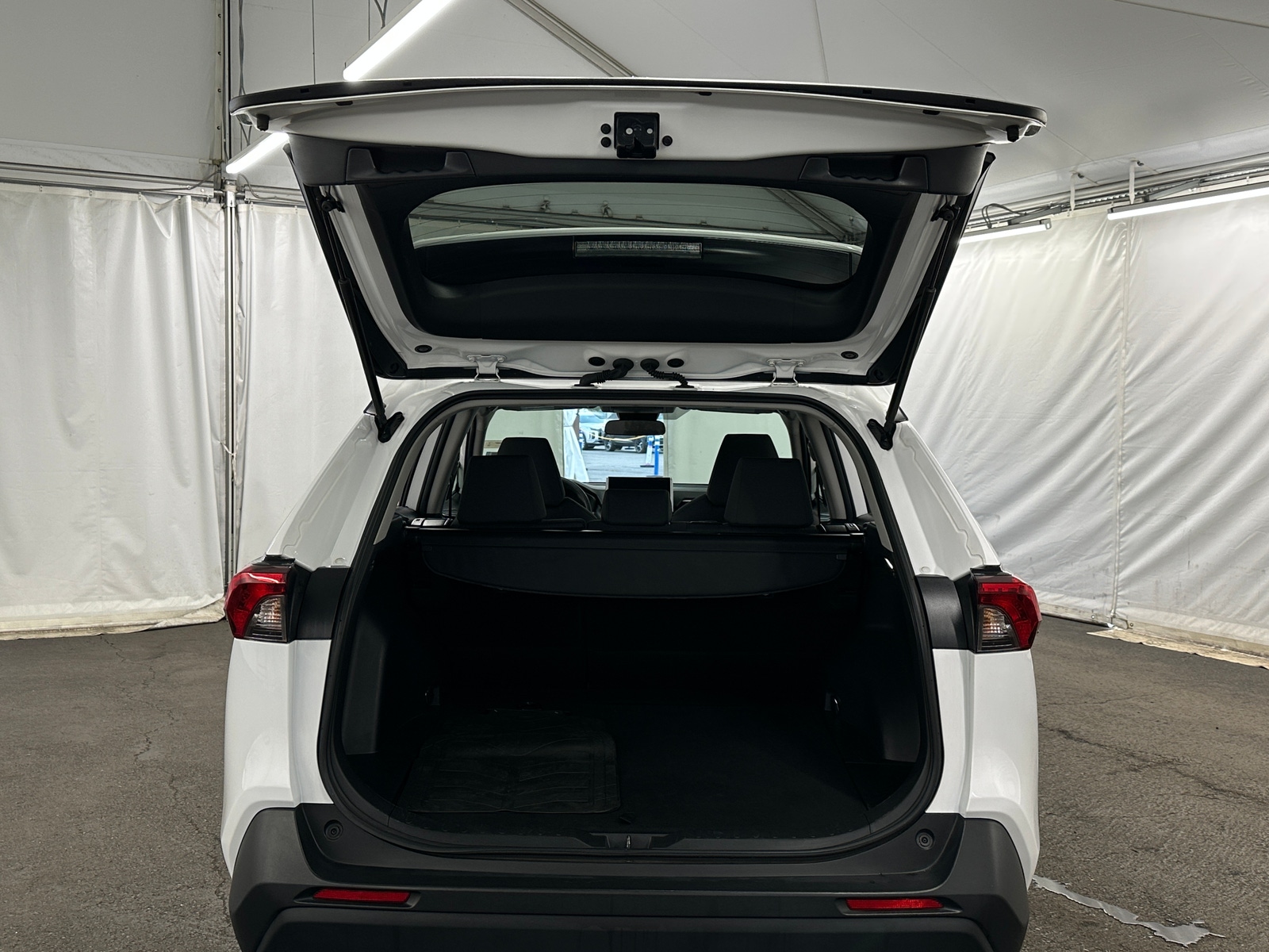 Thumbnail: 2025 Toyota RAV4 - 7