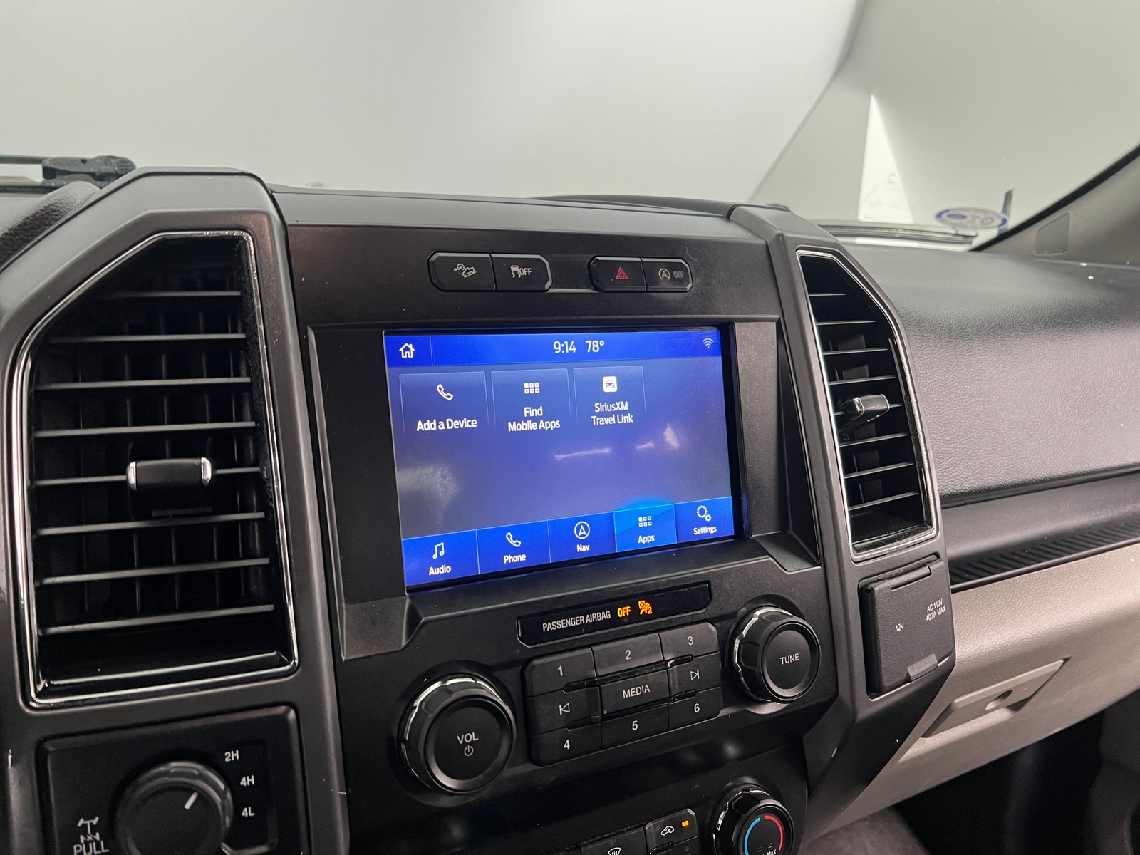 Thumbnail: 2019 Ford Econoline - 4
