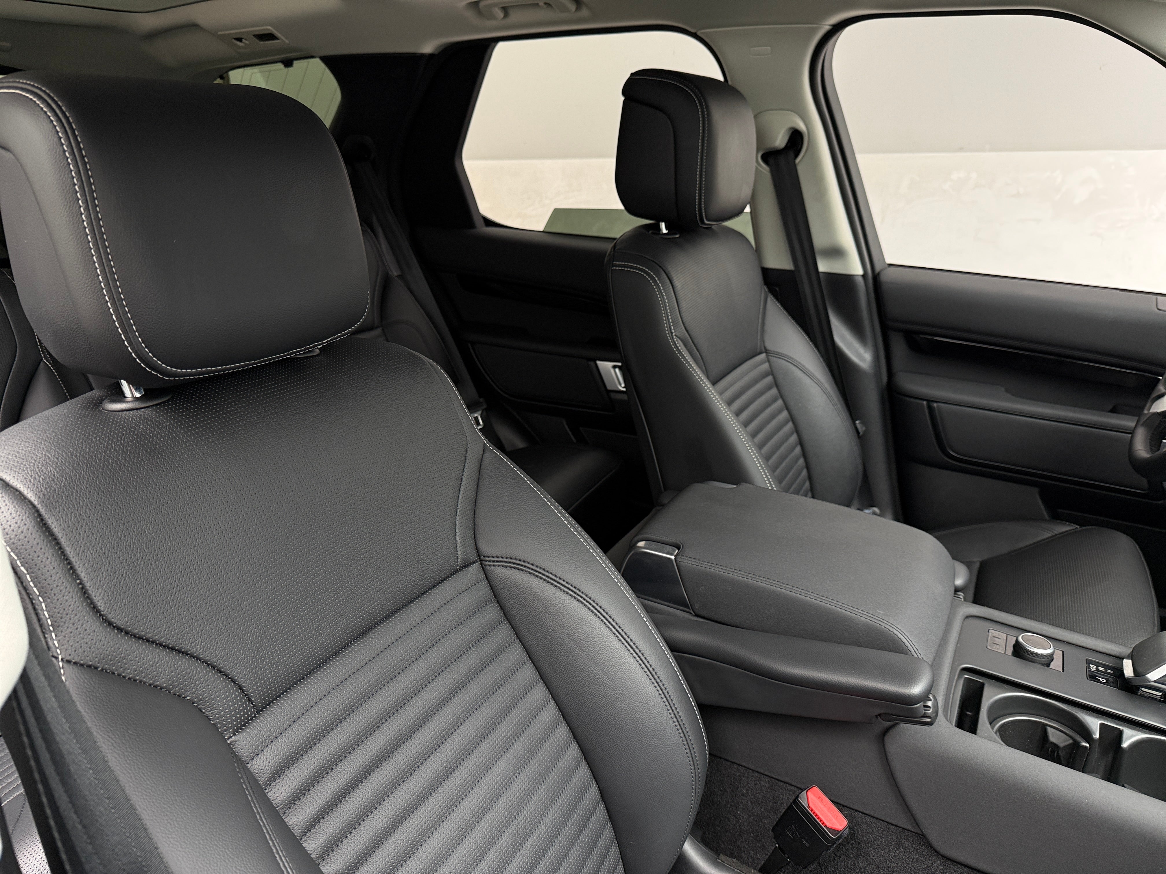 2024 Land Rover Discovery