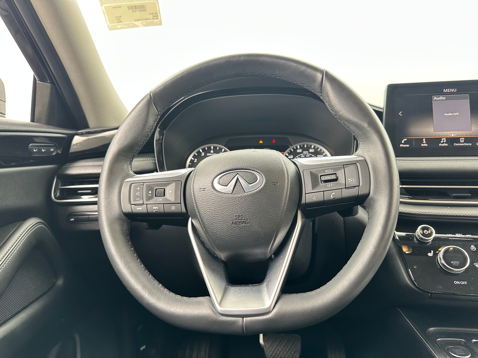 Thumbnail: 2023 INFINITI QX60 - 4