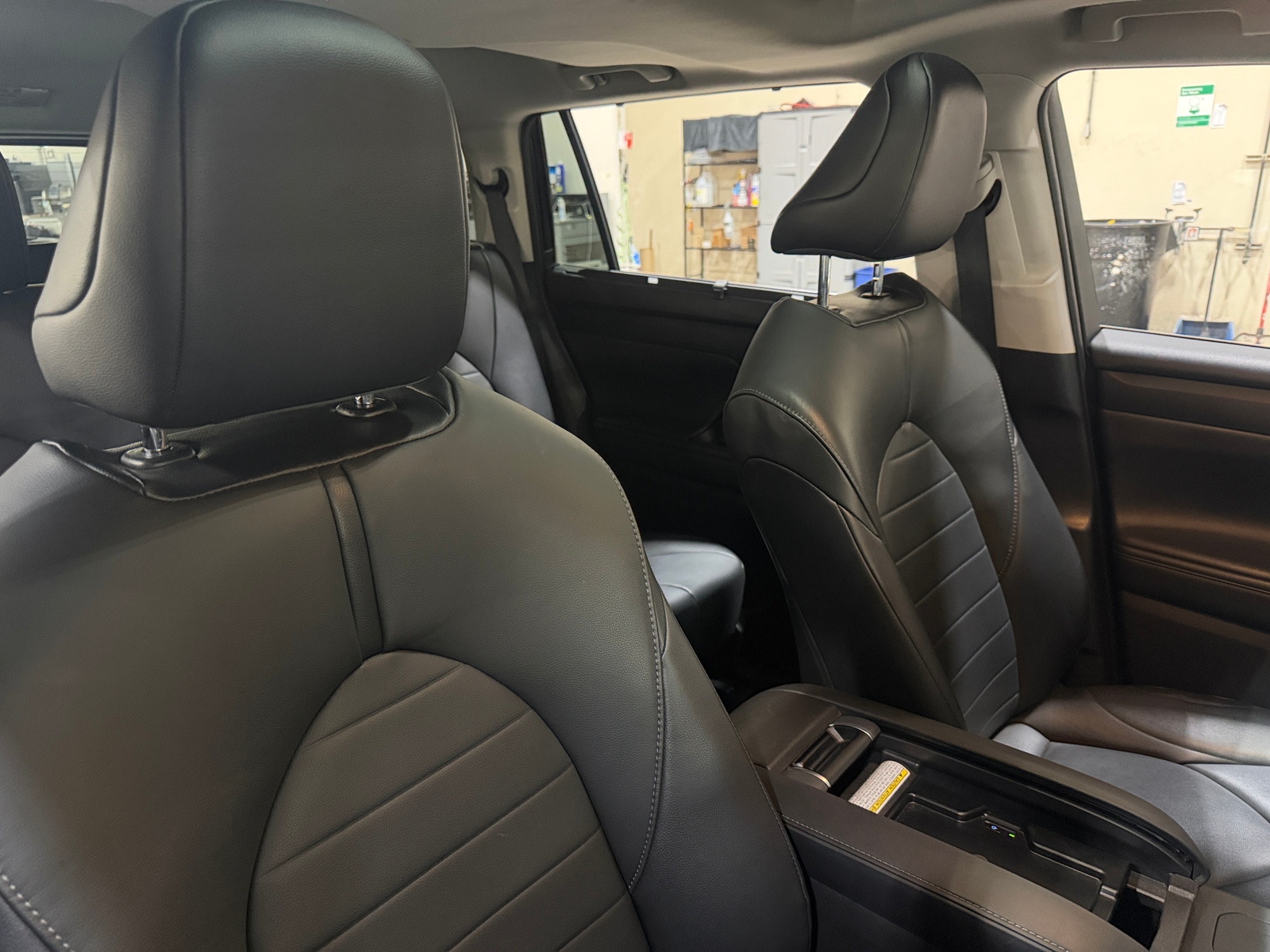 Thumbnail: 2020 Toyota Highlander - 2
