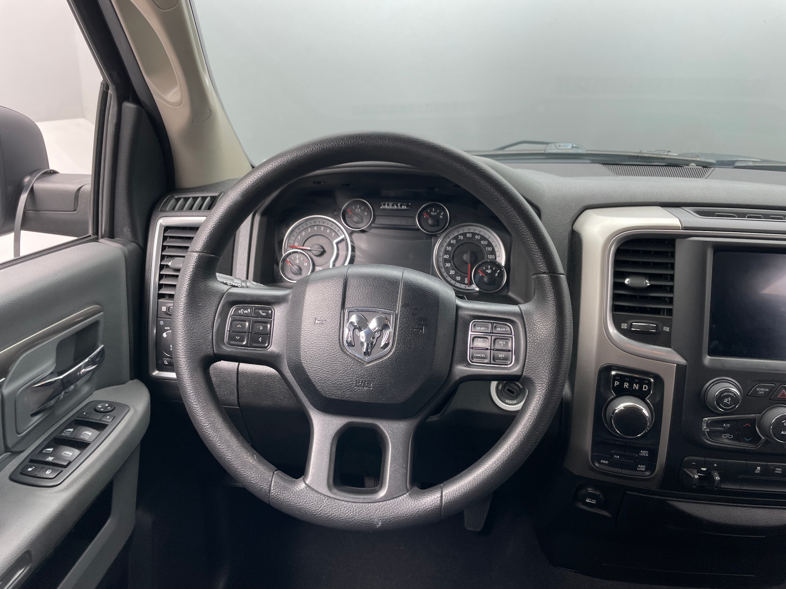 Thumbnail: 2020 RAM 1500 Classic - 5